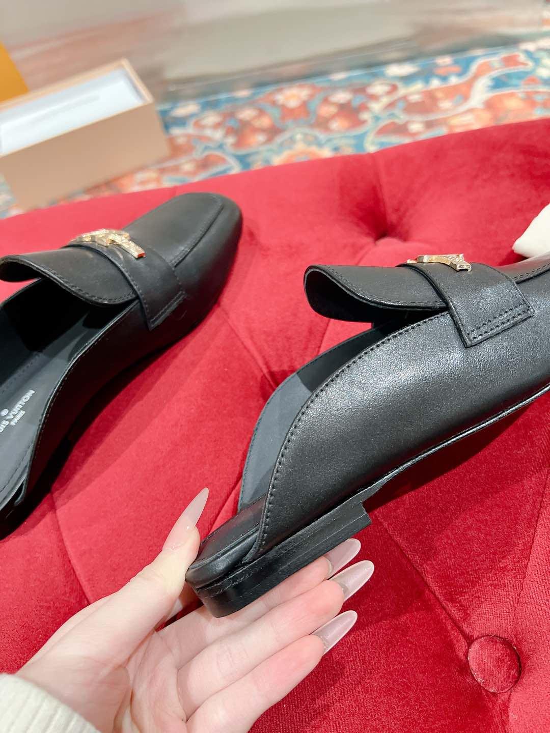 Louis Vuitton Women's Leather Mules: Elegant Black Loafers with LV Logo 8 i1735070669631 2695 0 4