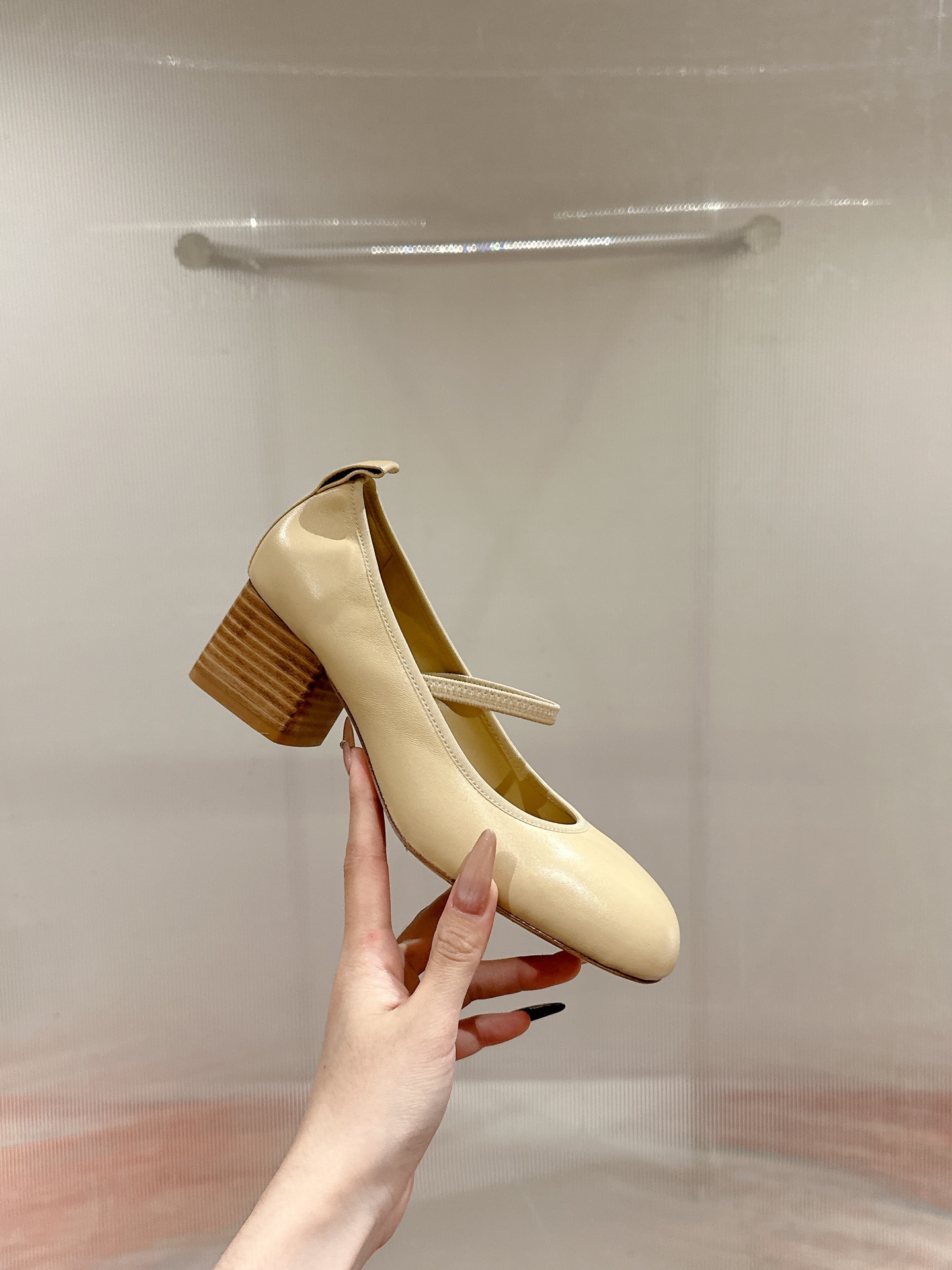 Lemaire Women's Leather Mary Jane Pumps Round Toe Block Heel Shoes