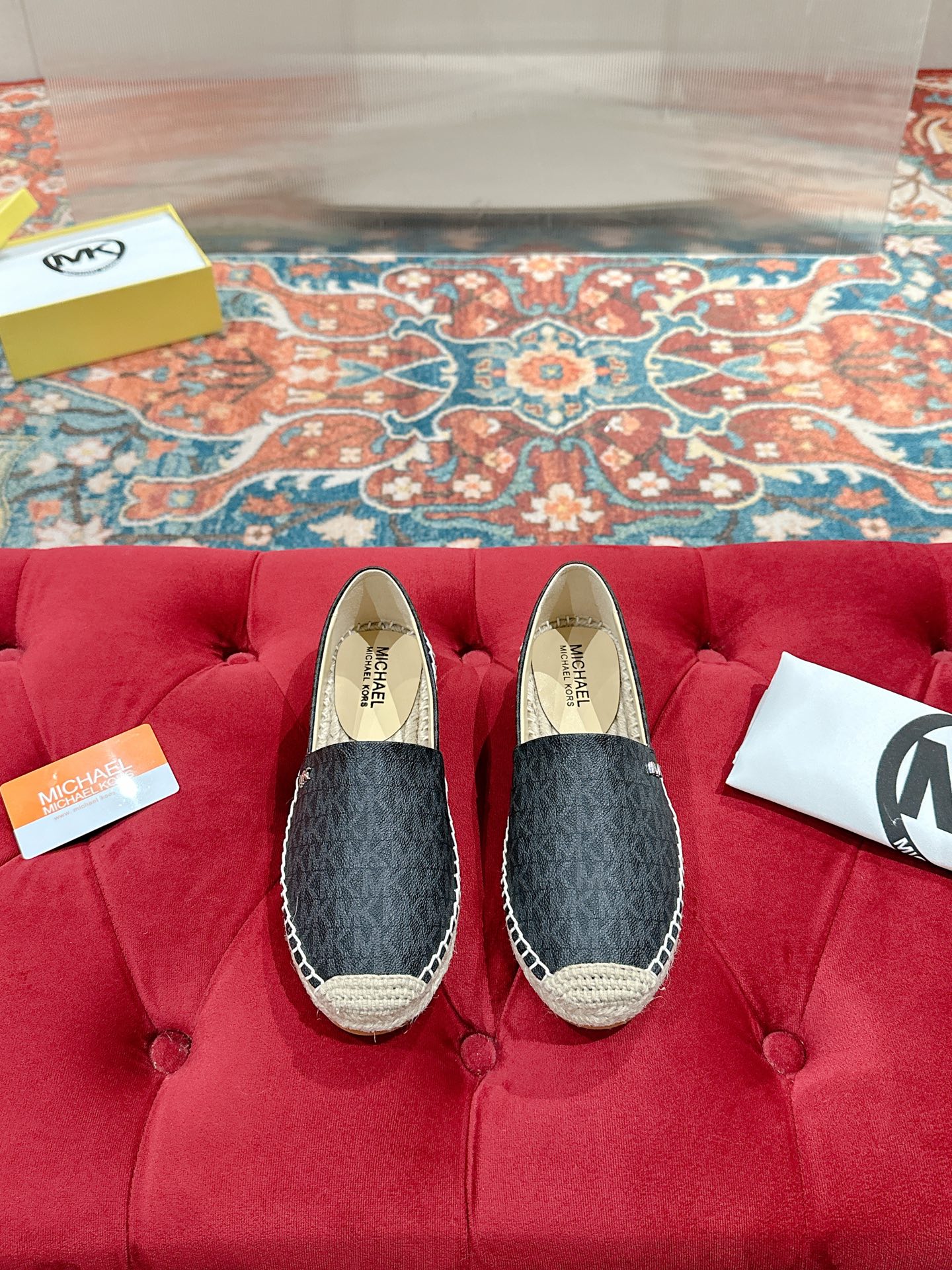 NO:236206,MK fisherman shoes, counter synchronous model, super popular, Oufan street photography same model, beautiful MM must-pay in spring, original hemp rope bottom, breathable and sweat-absorbing on the feet, comfortable and versatile code: 35-39 (40.41 custom made, non-return and exchange), fisherman shoes, espadrilles19860909MK渔夫鞋,专柜同步款,超级火爆,欧范街拍明星同款,唯美MM春季必收款,原版麻绳底,上脚透气吸汗,舒适百搭码数:35-39（40.41定制 不退换）,渔夫鞋,espadrilles,Women's Shoes