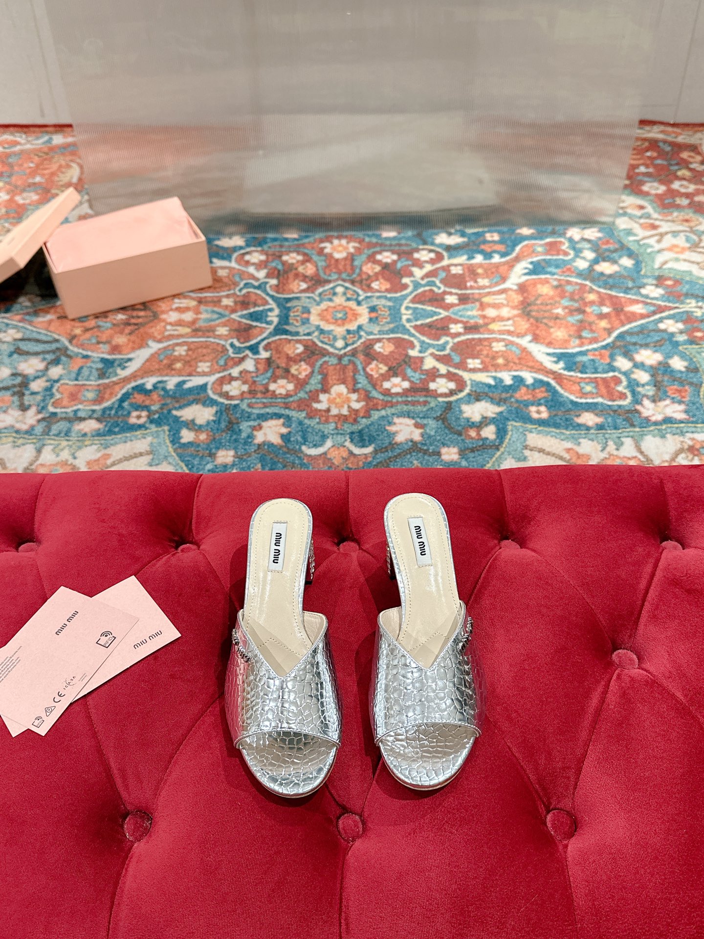 Miu Miu 2025SS Spring/Summer Heeled Sandals Patent Leather Mules 4 i1741416688222 4194 0 0