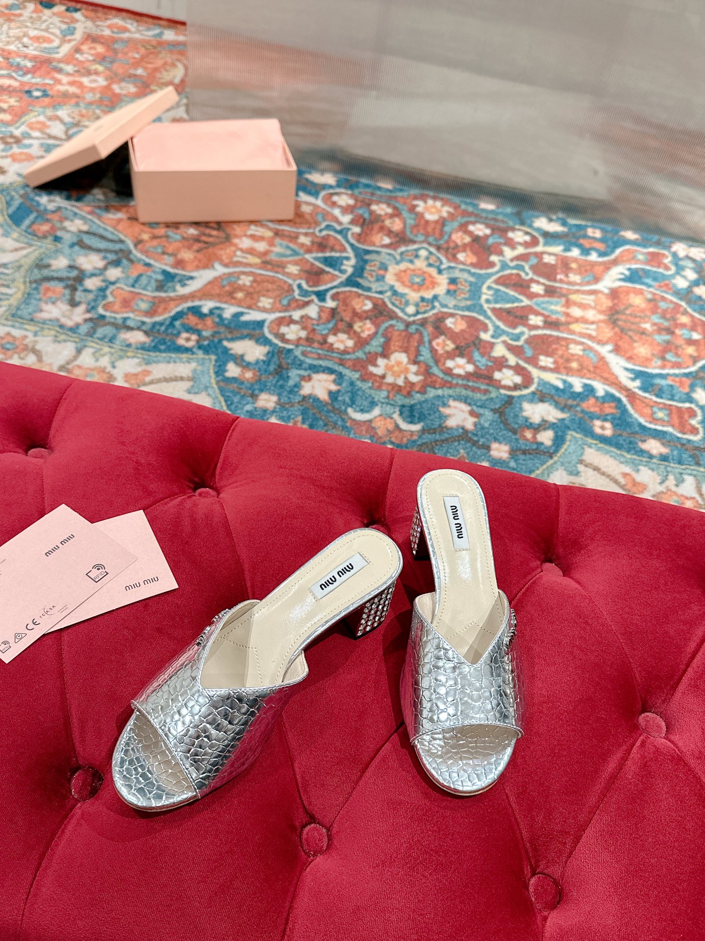 Miu Miu 2025SS Spring/Summer Heeled Sandals Patent Leather Mules 6 i1741416689688 6186 0 4