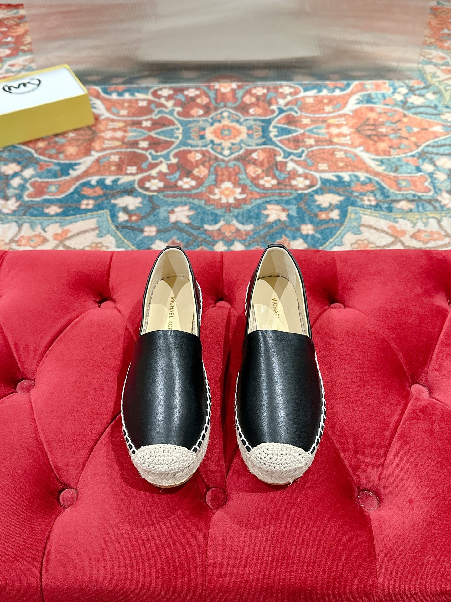 NO:437334,MK fisherman shoes, counter synchronous model, super popular, same style as Oufan street photography stars, beautiful MM must-pay in spring, original hemp rope bottom, breathable and sweat-absorbing on the feet, comfortable and versatile 35-39 (customized for 40.41, non-returning and exchange), fisherman shoes, espadrilles19860909MK渔夫鞋,专柜同步款,超级火爆,欧范街拍明星同款,唯美MM春季必收款,原版麻绳底,上脚透气吸汗,舒适百搭35-39（40.41定制 不退换）,渔夫鞋,espadrilles,Women's Shoes