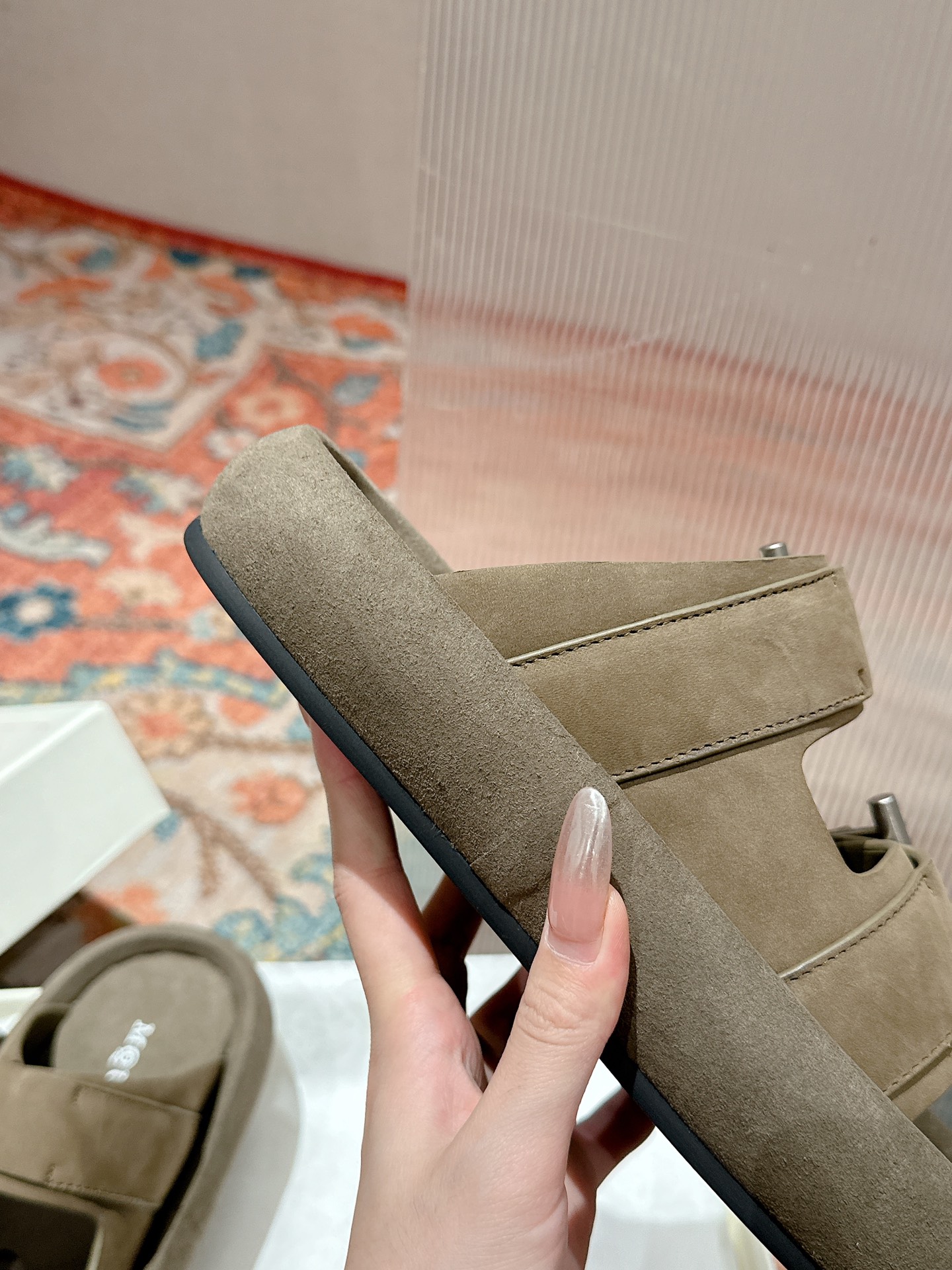 McQueen’s Arc-Handed Bullskin/Sweet Shoes: Quality Certified, Comfortable Design, Unisex Sizing - 图片 6