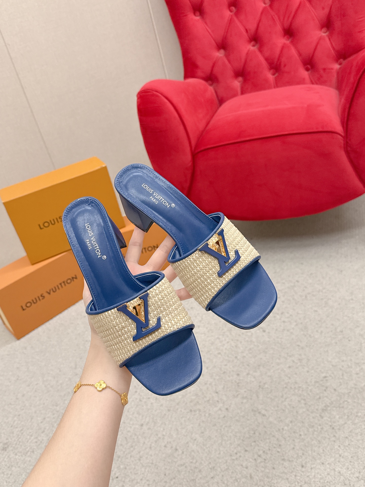 Louis Vuitton Heel Sandals: Top Version Review and Styling Inspiration - 图片 5
