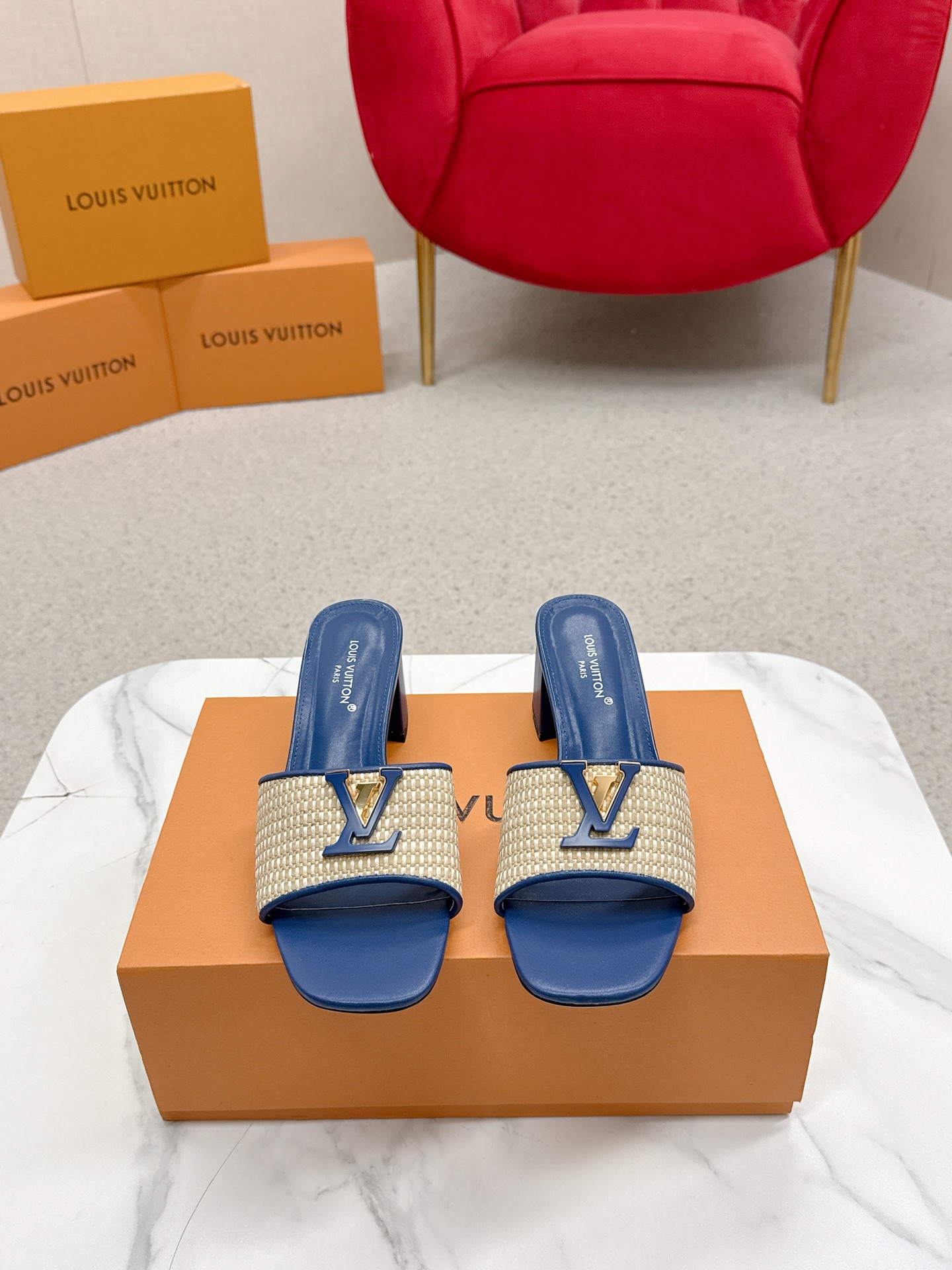 Louis Vuitton Heel Sandals: Top Version Review and Styling Inspiration - 图片 2