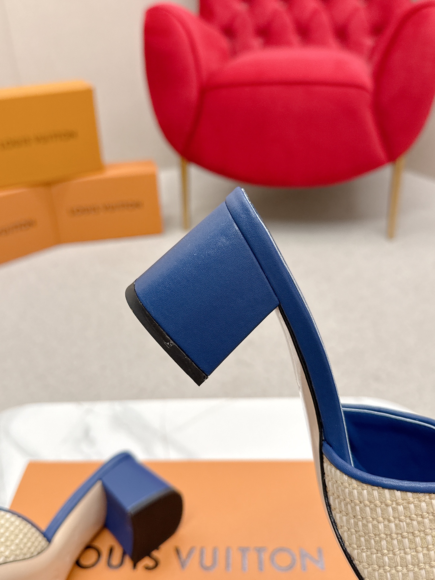 Louis Vuitton Heel Sandals: Top Version Review and Styling Inspiration - 图片 8