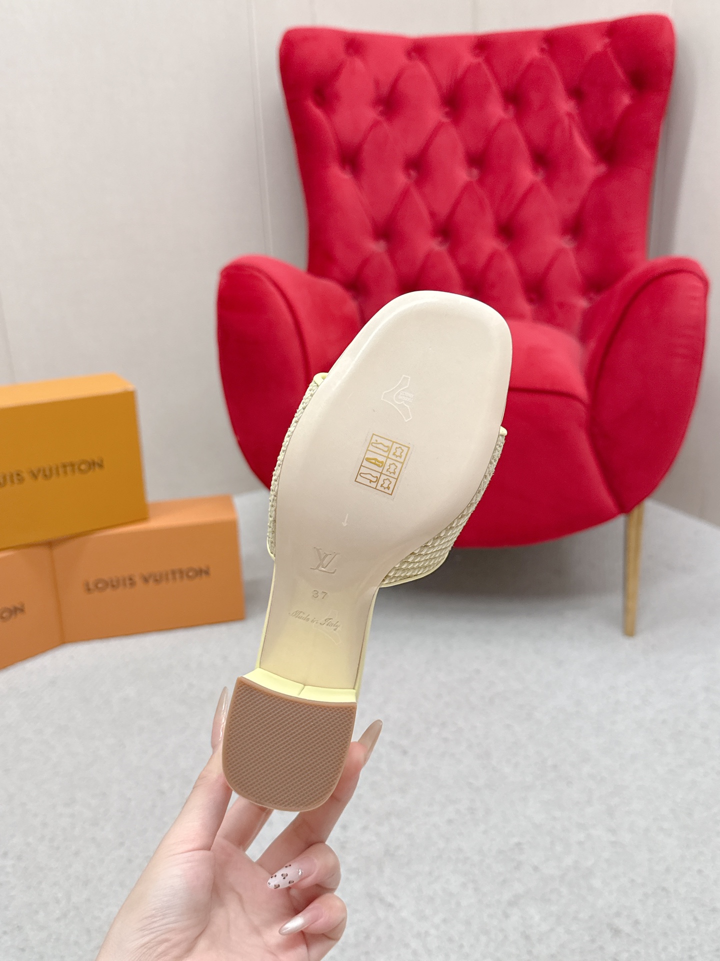 “Louis Vuitton 624 Heel Sandals: Top Version Review” - 图片 9