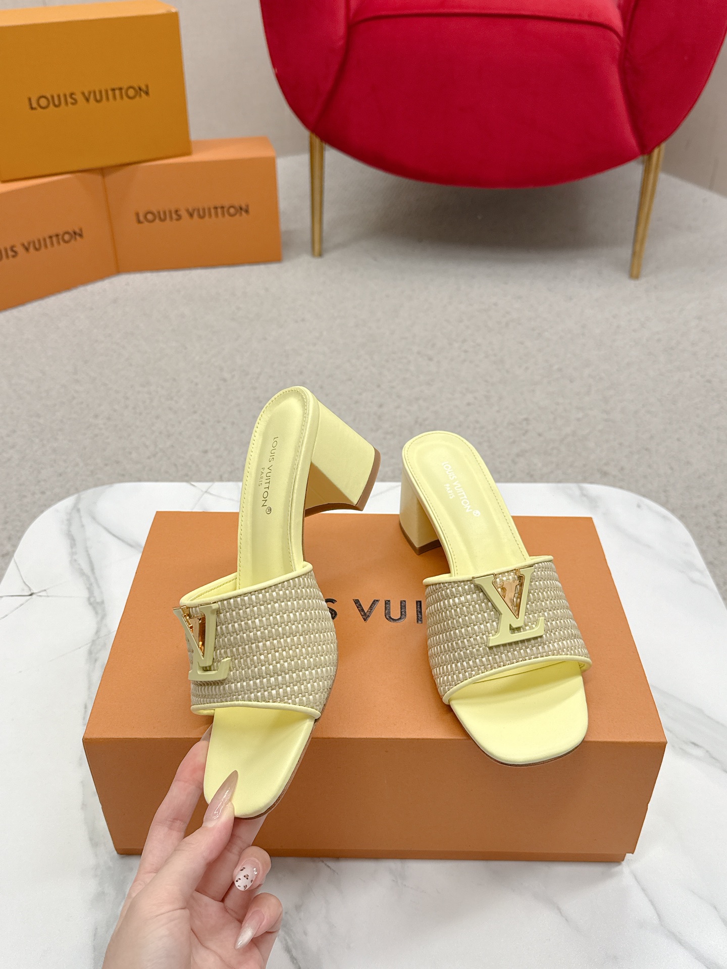 “Louis Vuitton 624 Heel Sandals: Top Version Review”