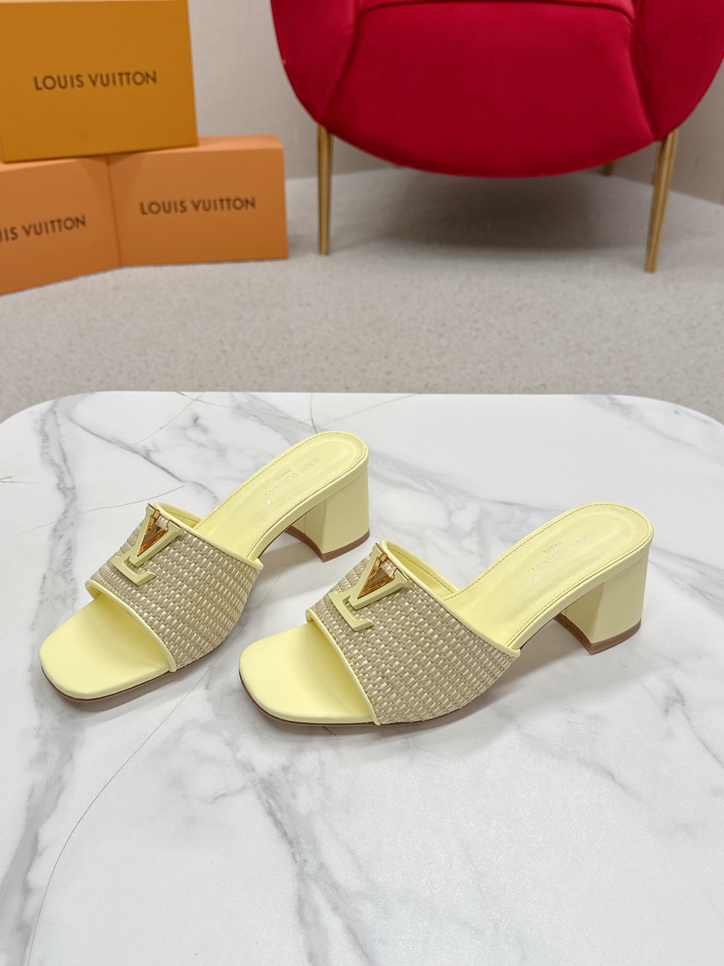 “Louis Vuitton 624 Heel Sandals: Top Version Review” - 图片 6