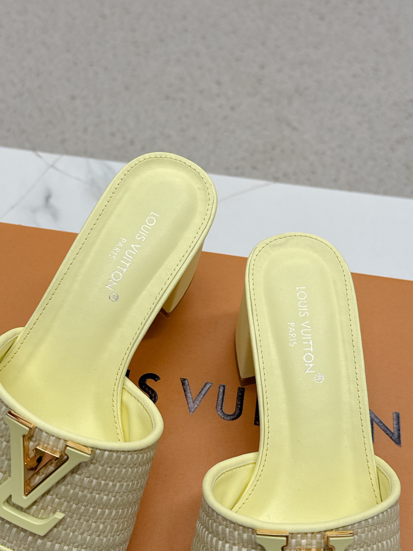 “Louis Vuitton 624 Heel Sandals: Top Version Review” - 图片 7