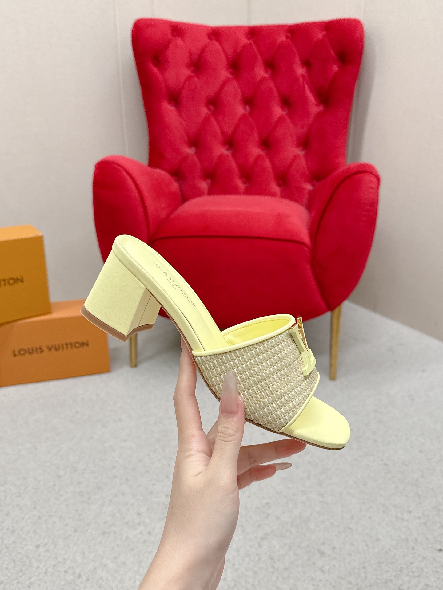 “Louis Vuitton 624 Heel Sandals: Top Version Review” - 图片 4