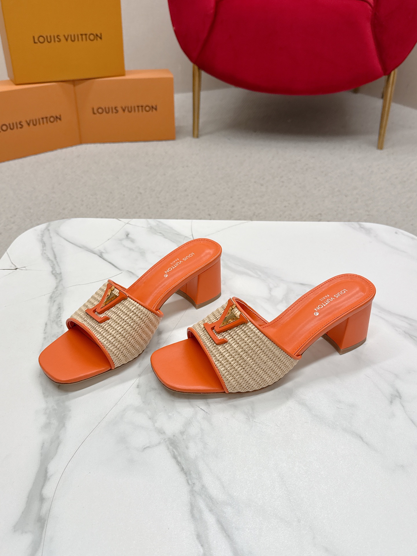 “Louis Vuitton 624Losis Heel Sandals Review: Top Version LV Shoes” - 图片 6