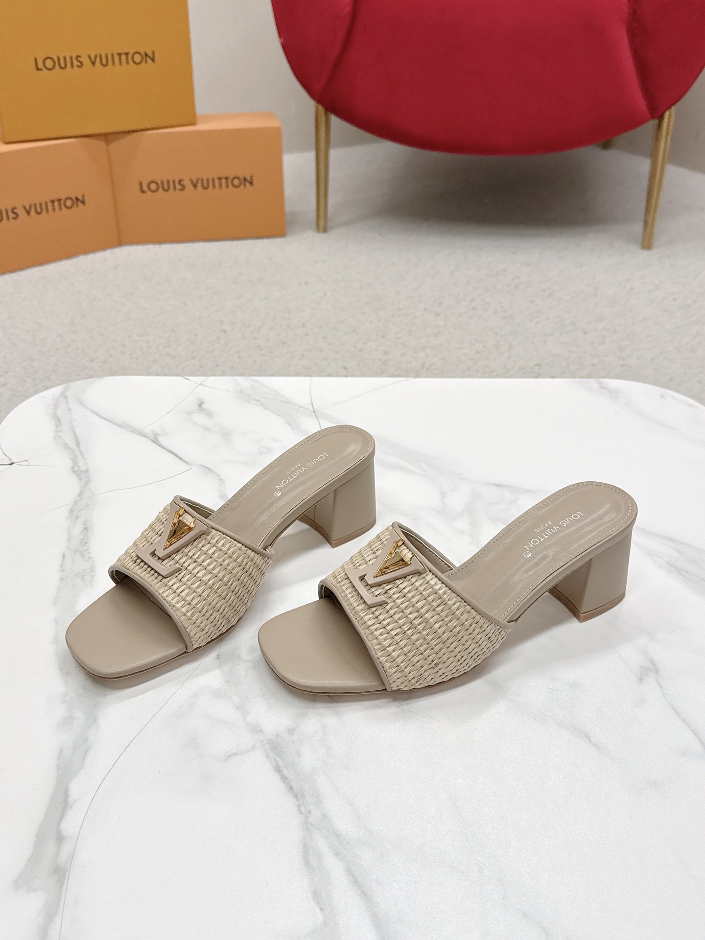 “Louis Vuitton 624 Heel Sandals: Top Version Review” - 图片 6
