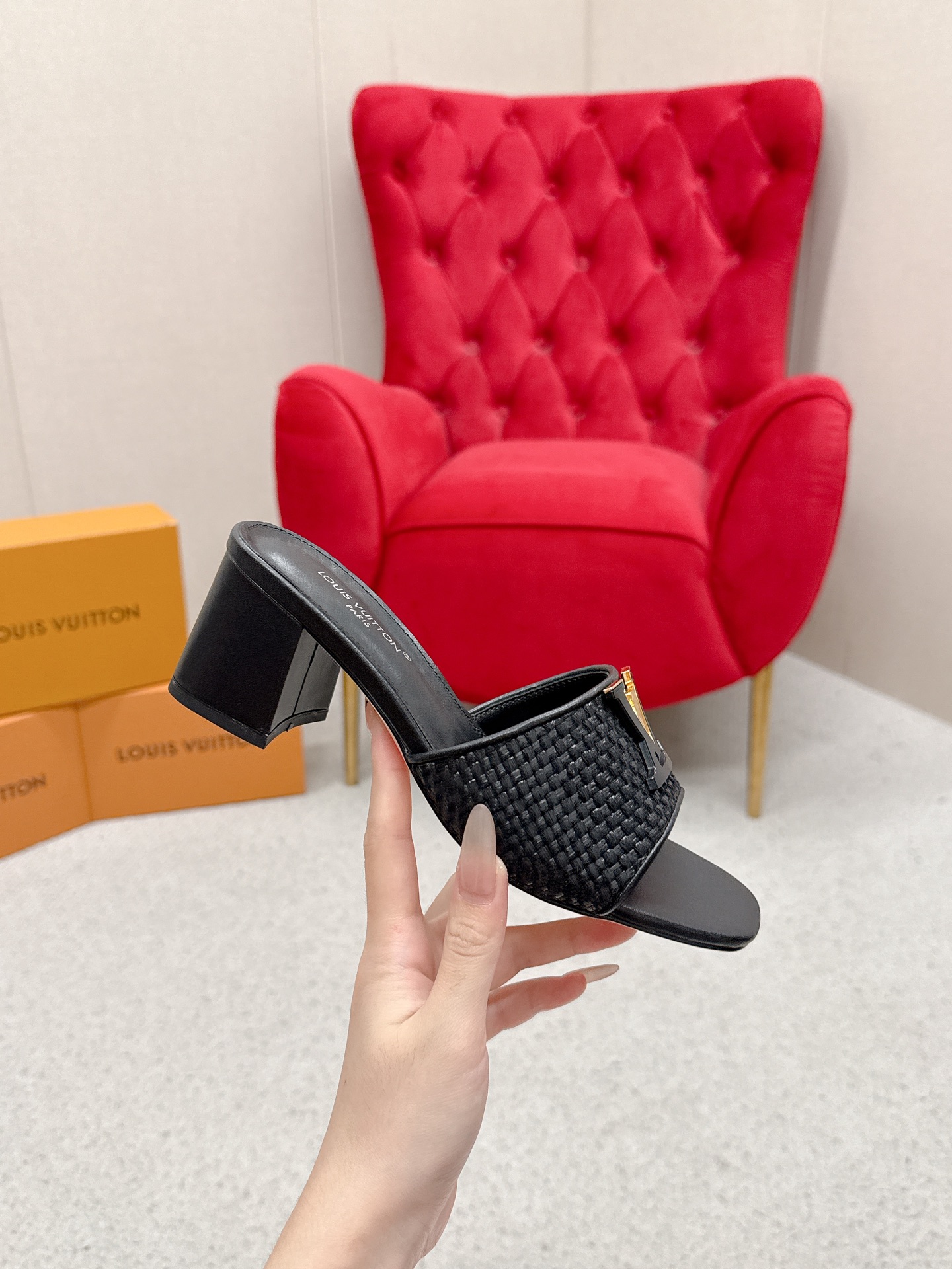 Title: Louis Vuitton Heel Sandals Review Summary: Review of top version Louis Vuitton heel sandals, 624Losis Vuitt, with detailed description. - 图片 4