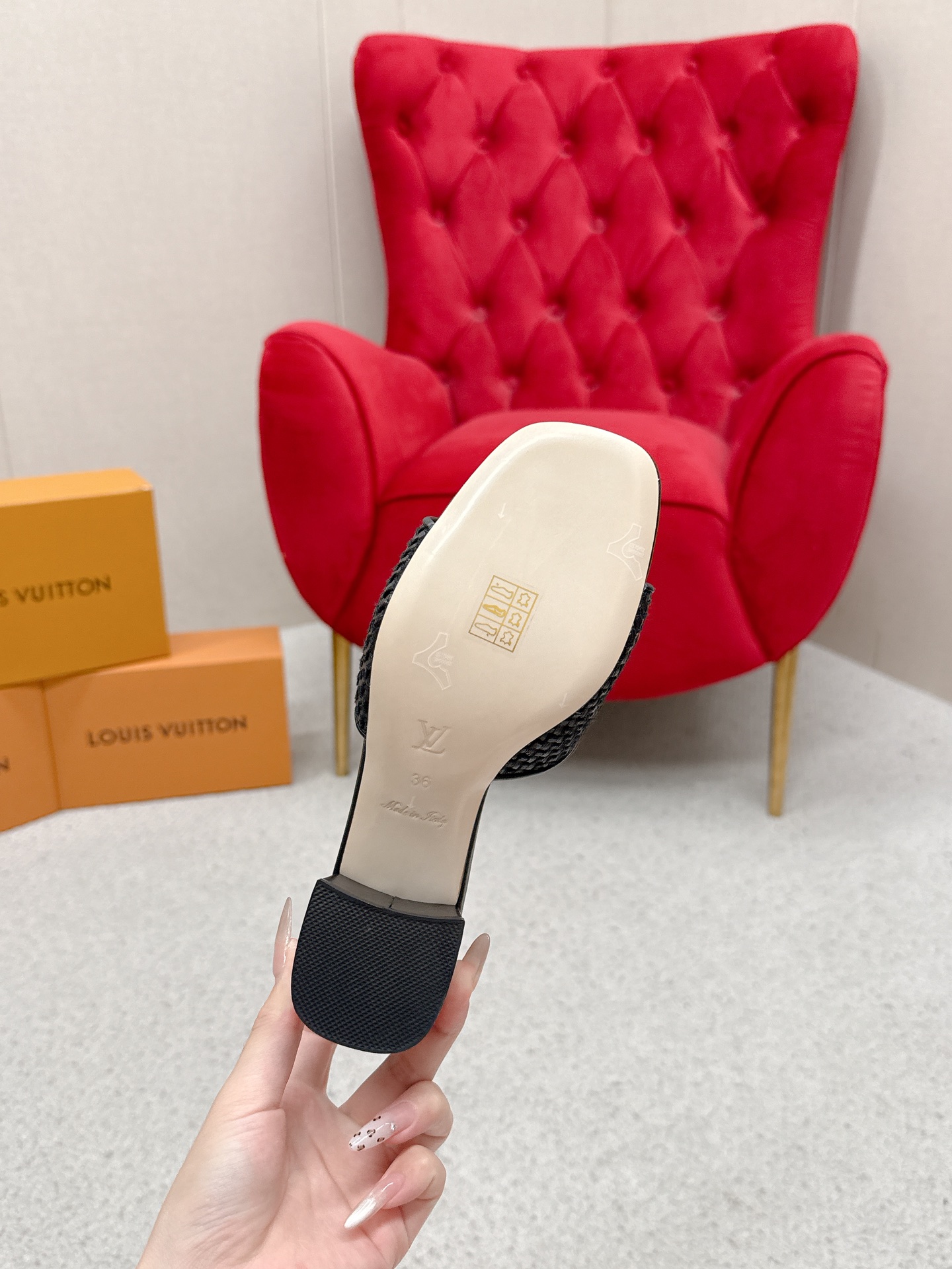 Title: Louis Vuitton Heel Sandals Review Summary: Review of top version Louis Vuitton heel sandals, 624Losis Vuitt, with detailed description. - 图片 9