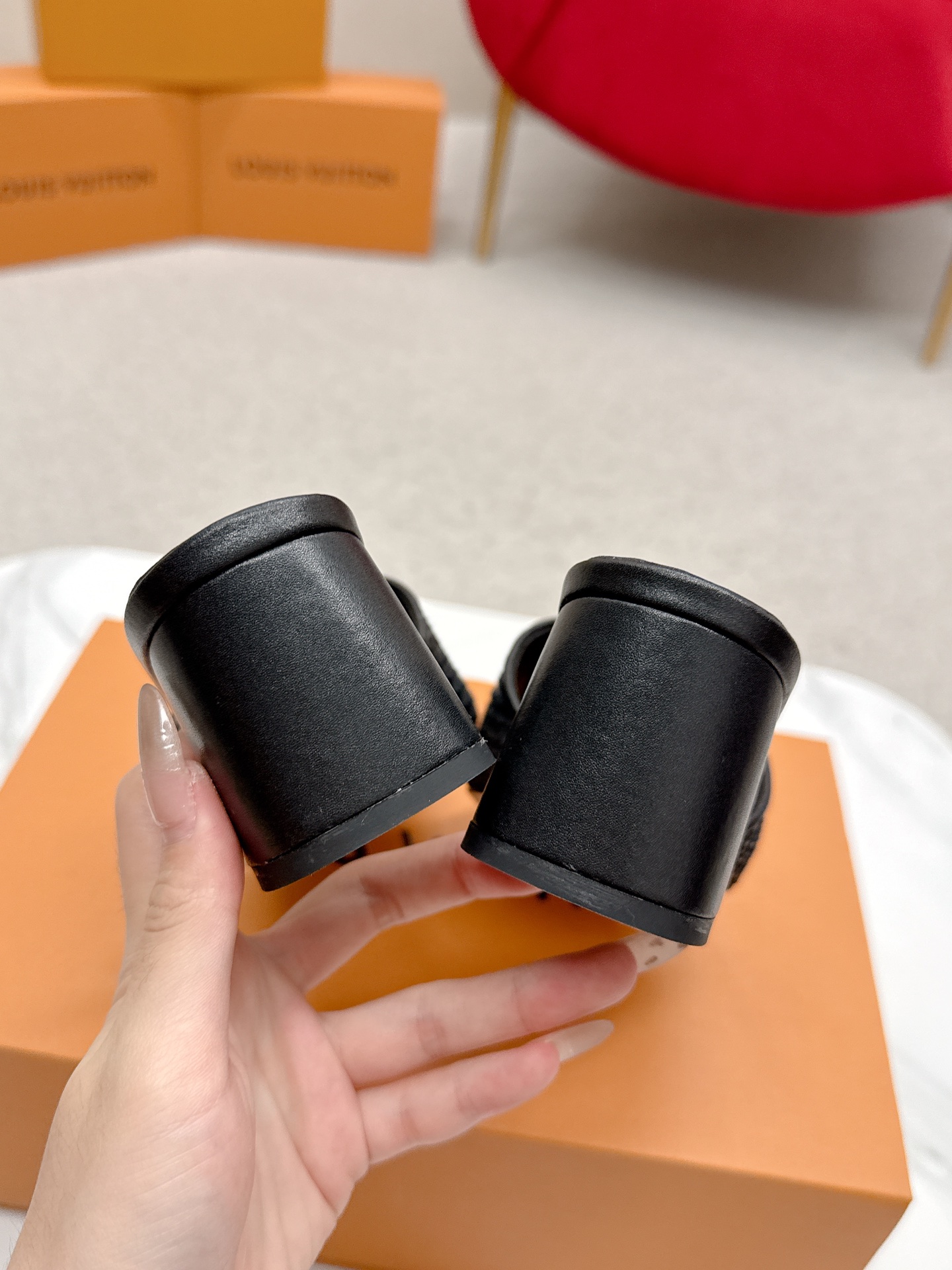 Title: Louis Vuitton Heel Sandals Review Summary: Review of top version Louis Vuitton heel sandals, 624Losis Vuitt, with detailed description. - 图片 7
