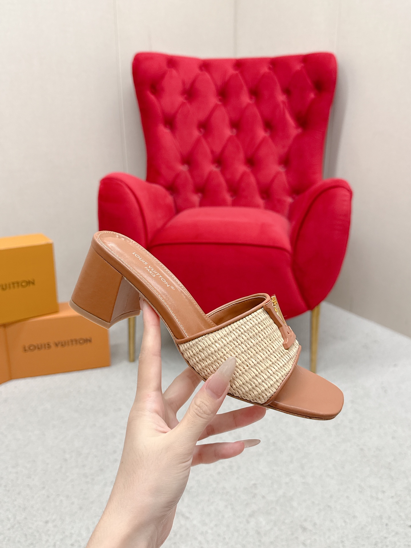 Louis Vuitton Sandals Review: Top Version with 624Losis Vuitt Design - 图片 4