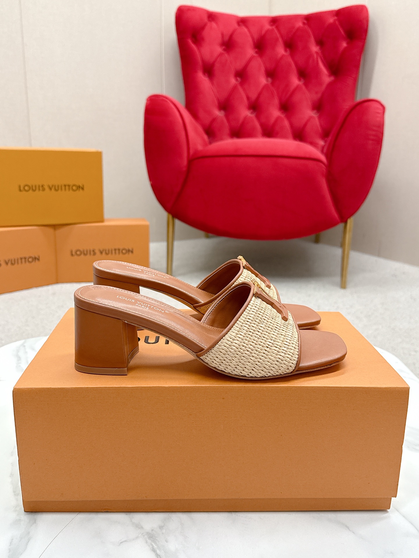 Louis Vuitton Sandals Review: Top Version with 624Losis Vuitt Design - 图片 3