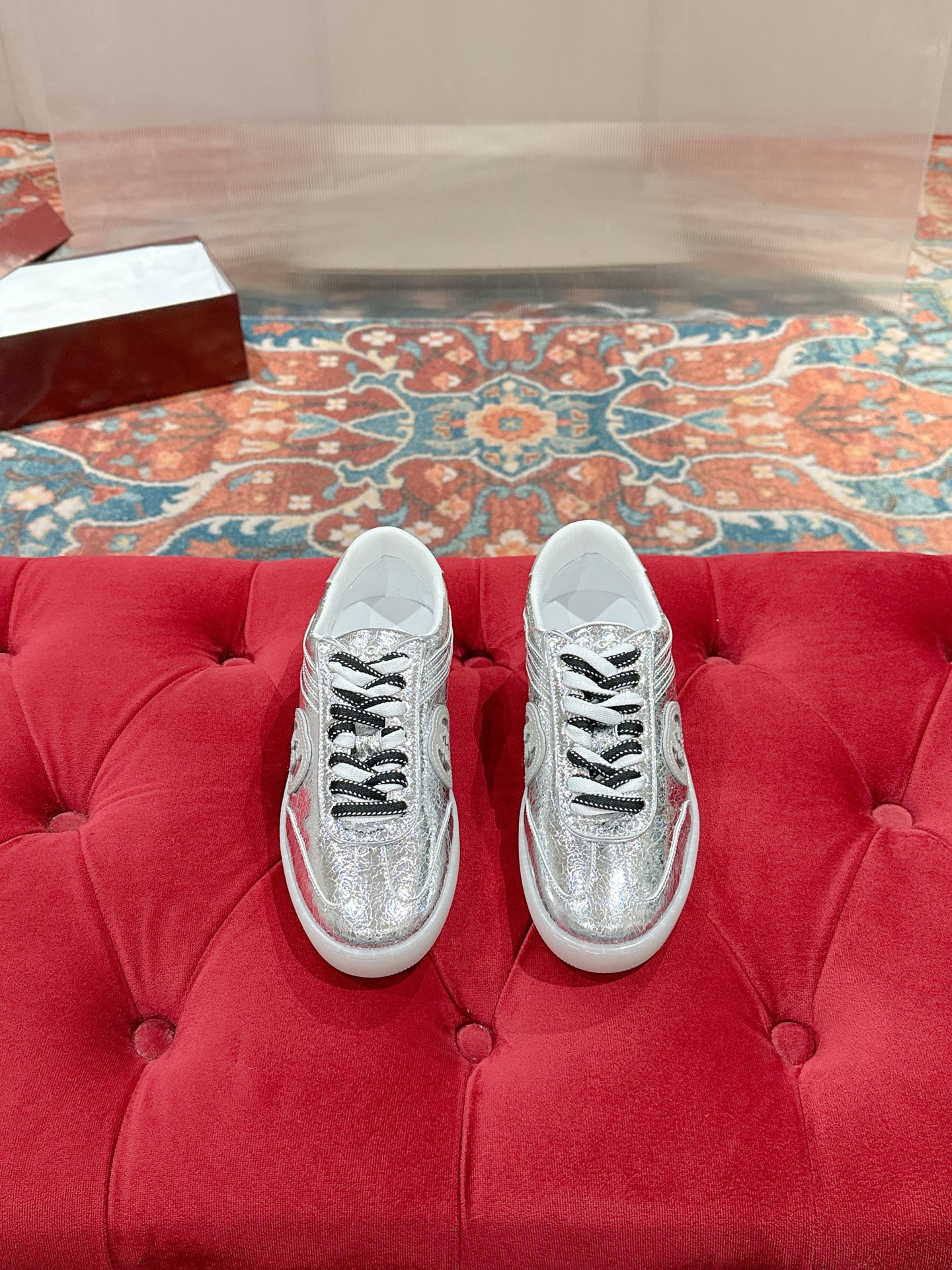 NO:668667,Women Men Gucci Latest Forrest Gump Shoes De Xun Shoes Casual Shoes Retro Fashion Simple and High-end Casual Shoes Very Light and Comfortable Uppers Original Cowhide Mesh Splicing Sheepskin Lining Latest Mold Original Outsole Size: Female 35-40 Male 39-44 (Female 40 Male 45 Customized Non-Returnable), Casual Shoes/Sports Shoes, Gucci, Sneakers, Cowhide, Sheepskin19860909女 男 Gucci 最新款 阿甘鞋 德训鞋 休闲鞋 复古时尚 简约高级 随意搭配 上脚非常轻便舒适鞋面原版牛皮面 网面拼接 羊皮内里 最新开模原版大底码数:女35-40 男39-44（女40 男45 定制 不退换）,休闲鞋/运动鞋,gucci,sneakers,cowhide,sheepskin,Women's Shoes