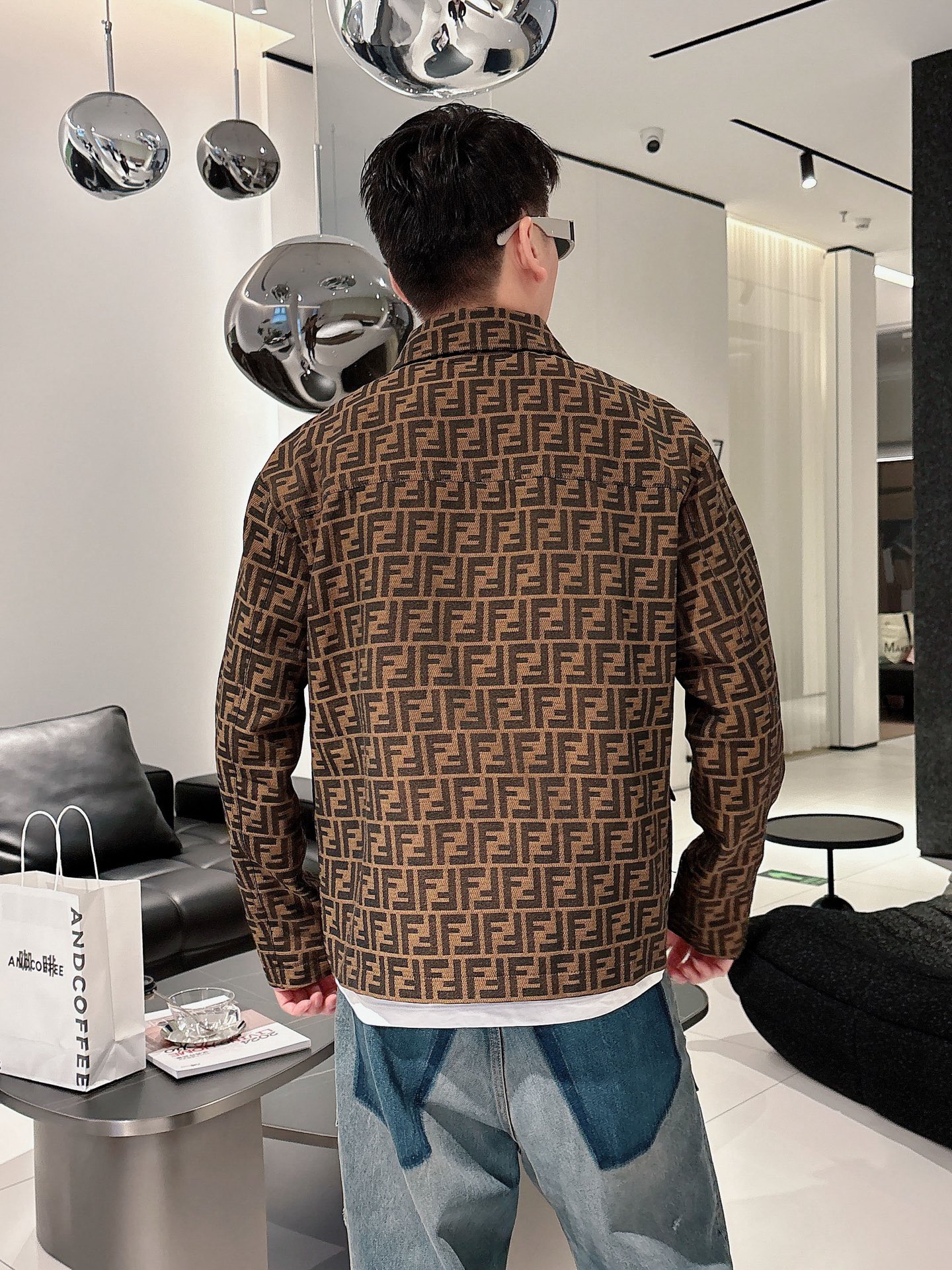  上新 。FD爆款*新品 官网同款，三标齐全！2025春夏新款男士夹克外套，时尚休闲高端版本！专柜定制面