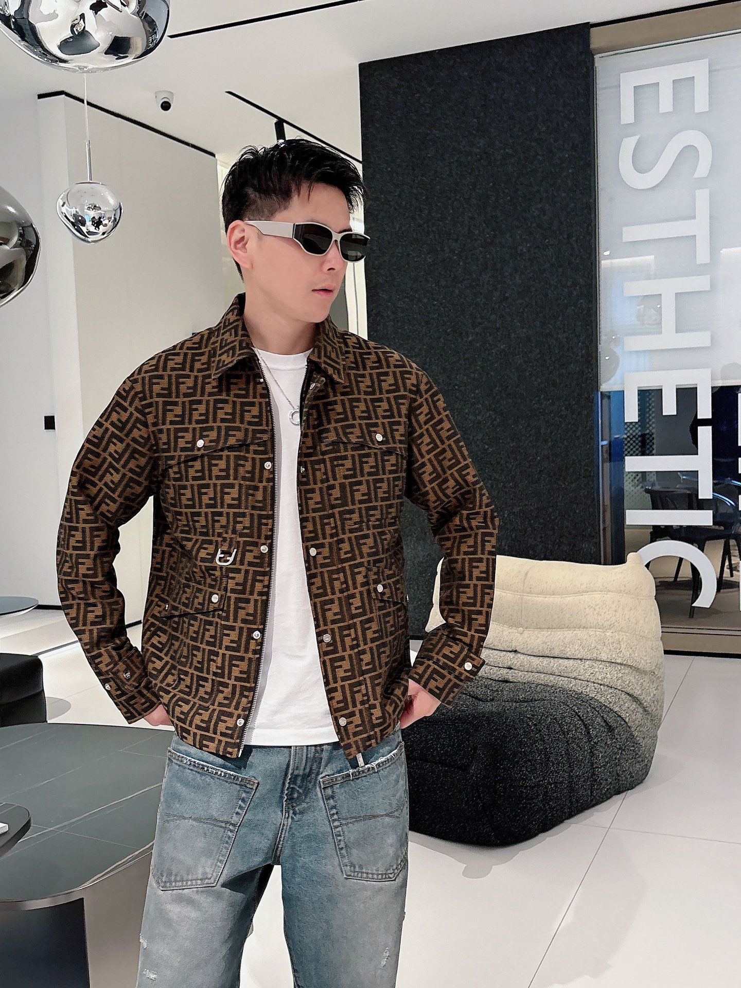  上新 。FD爆款*新品 官网同款，三标齐全！2025春夏新款男士夹克外套，时尚休闲高端版本！专柜定制面