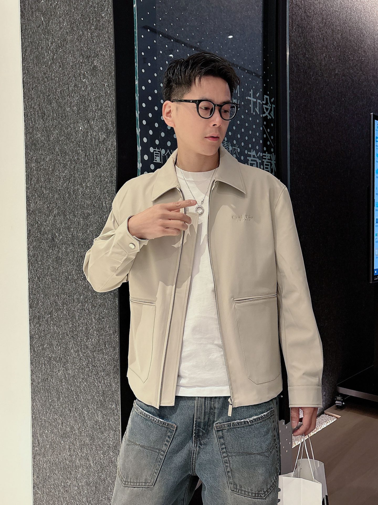  上新 。Dio*新品 顶级品质
官网同款，三标齐全！2025新款男士夹克外套，时尚休闲高端版本！专柜定