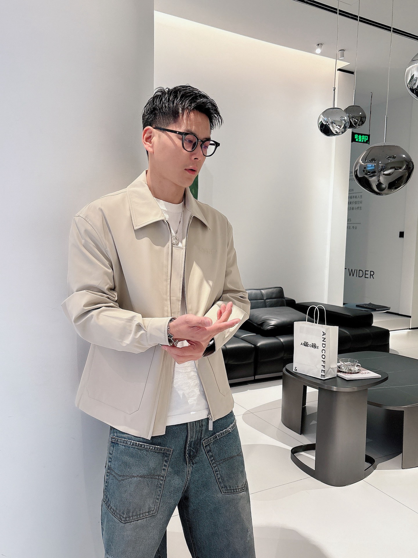  上新 。Dio*新品 顶级品质
官网同款，三标齐全！2025新款男士夹克外套，时尚休闲高端版本！专柜定