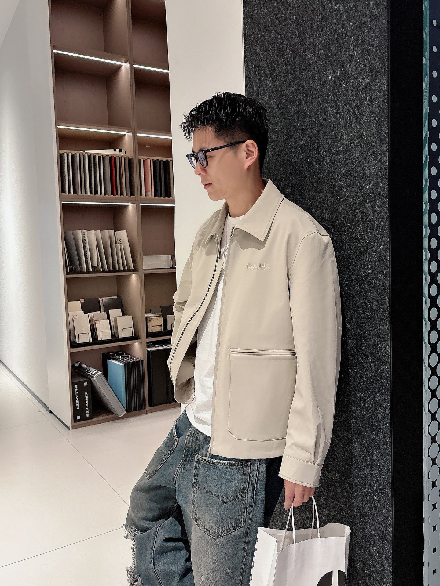  上新 。Dio*新品 顶级品质
官网同款，三标齐全！2025新款男士夹克外套，时尚休闲高端版本！专柜定