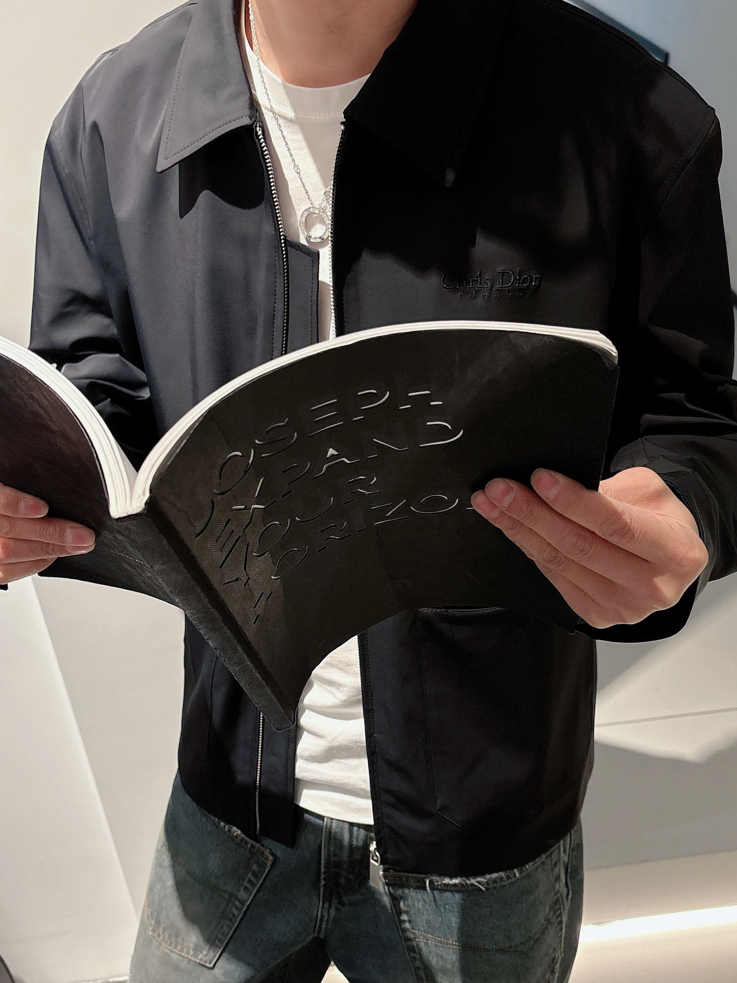 上新 。Dio*新品 顶级品质
官网同款，三标齐全！2025春夏新款男士夹克外套，时尚休闲高端版本！专柜