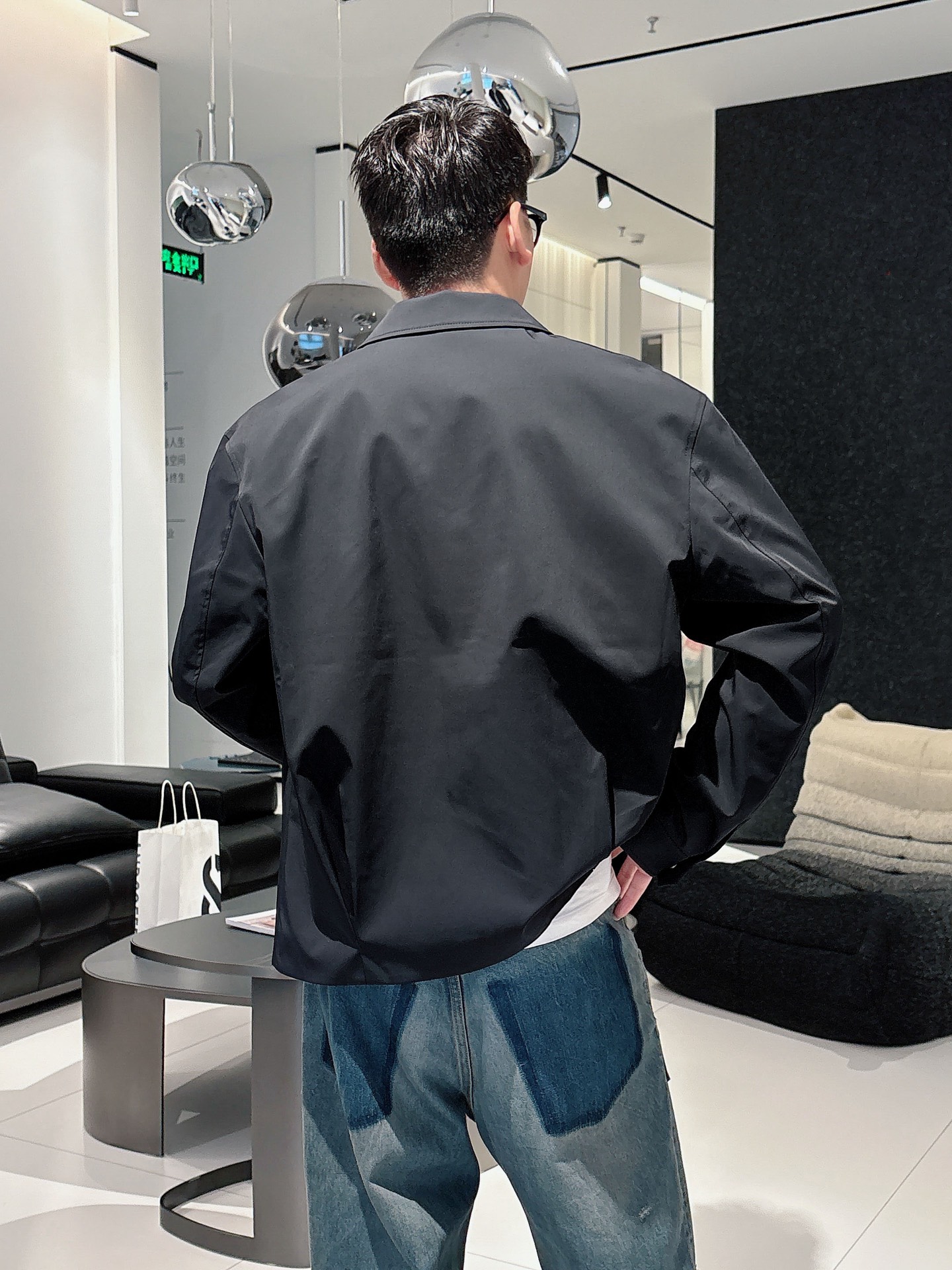 上新 。Dio*新品 顶级品质
官网同款，三标齐全！2025春夏新款男士夹克外套，时尚休闲高端版本！专柜