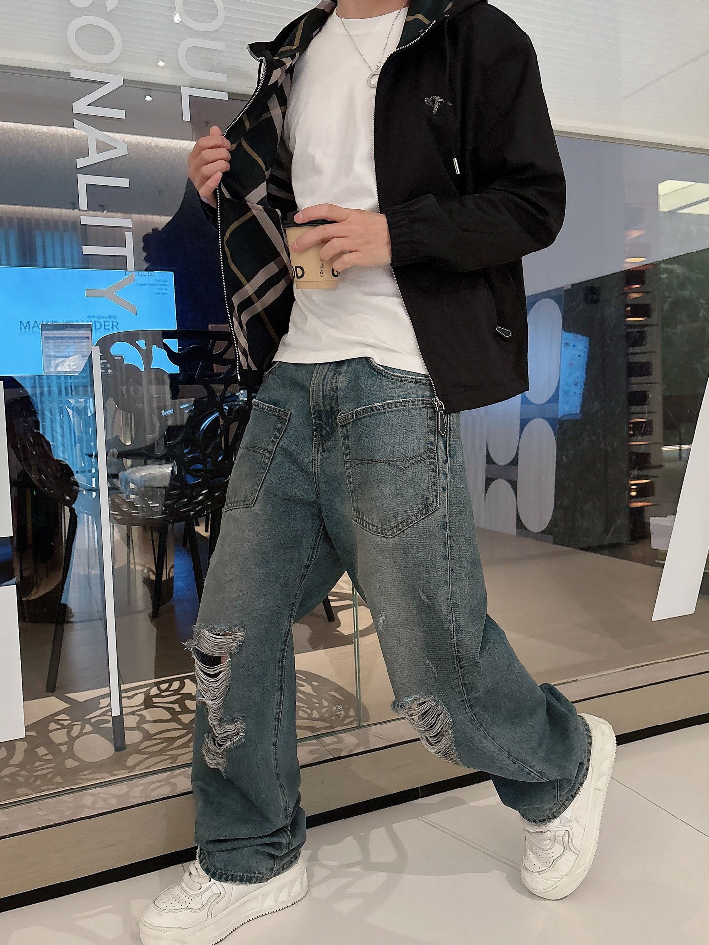  上新 。BBR*新品 无痕内里 顶级品质
官网同款，三标齐全！2025新款男士夹克外套，时尚休闲高端版