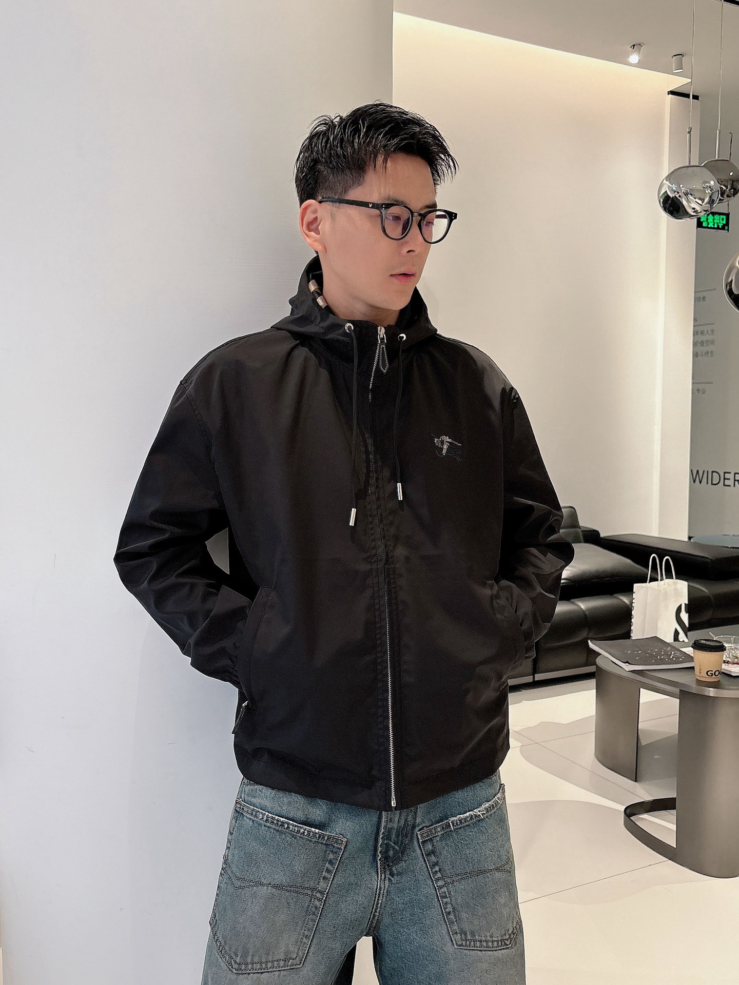  上新 。BBR*新品 无痕内里 顶级品质
官网同款，三标齐全！2025新款男士夹克外套，时尚休闲高端版