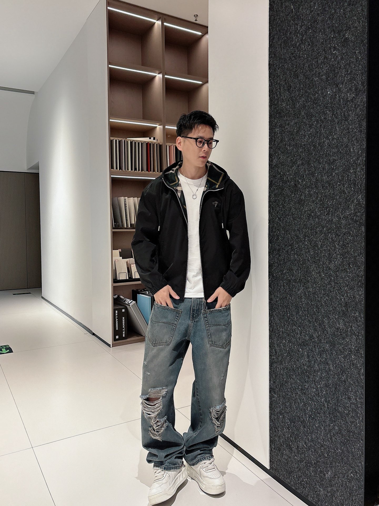  上新 。BBR*新品 无痕内里 顶级品质
官网同款，三标齐全！2025新款男士夹克外套，时尚休闲高端版