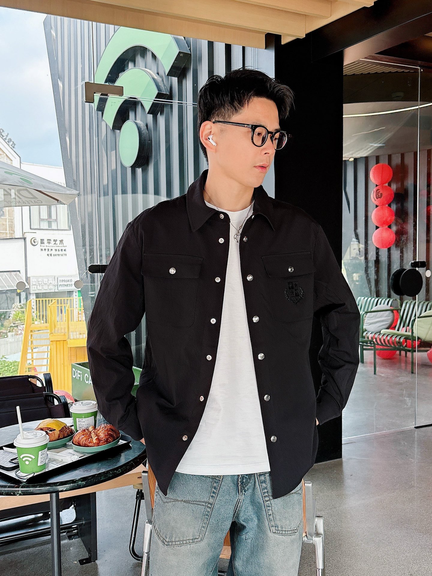 NO:129349,L Spring and Summer New Logo Embroidered Lapel Jacket versatile and Hot Details Full of Details, Number of 48-56, Jackets & Coats, Alexander Wang19860909L春夏新款标识刺绣翻领外套百搭爆款细节拉满 码数48-56,,jackets & coats,alexander wang,Men's clothing