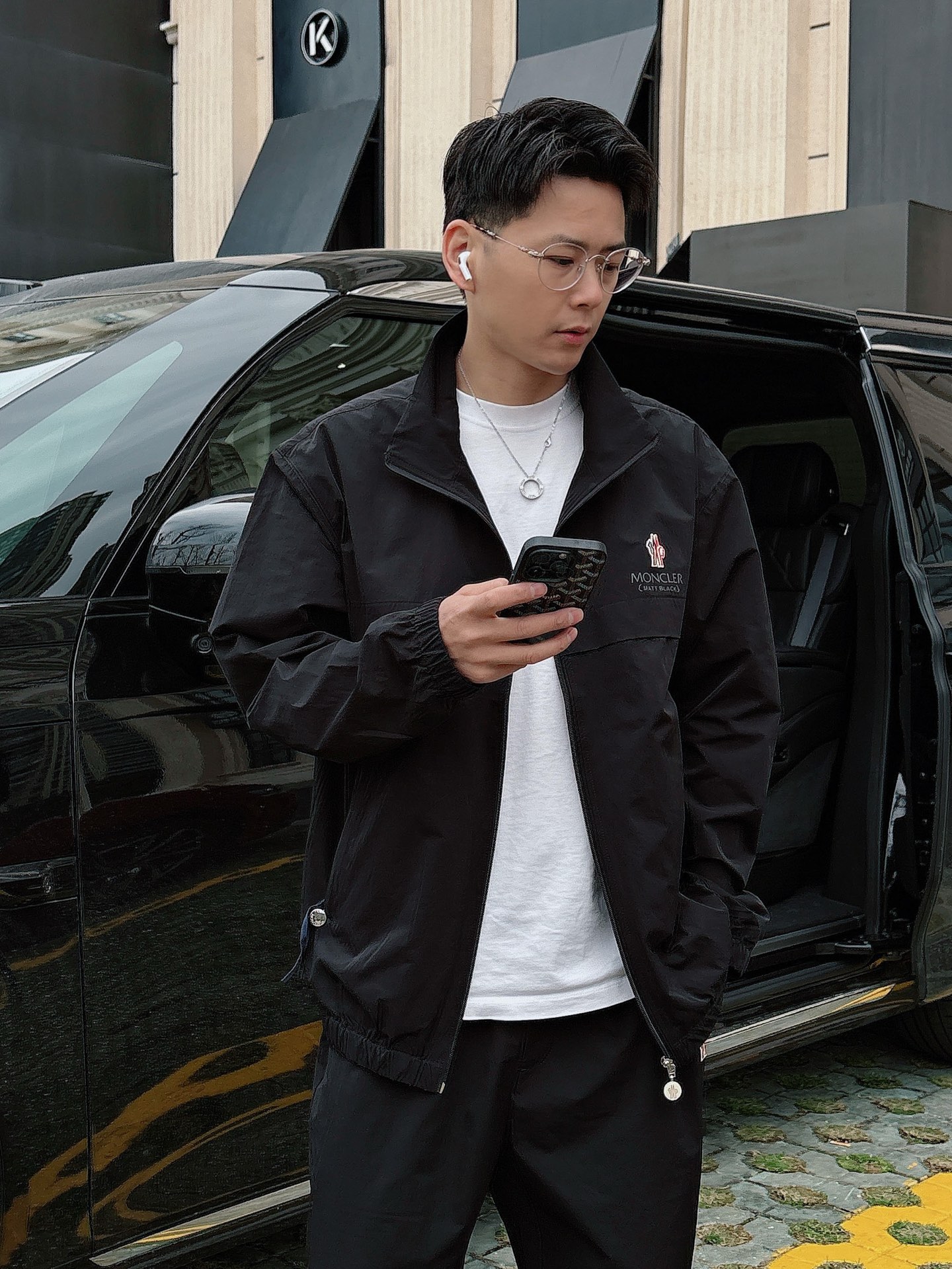 出货 蒙口 一款四季组合面料 上新🈺25ss早春运动套装尼龙风衣➕卫裤 现货秒发本款运动衫为轻盈科技面料