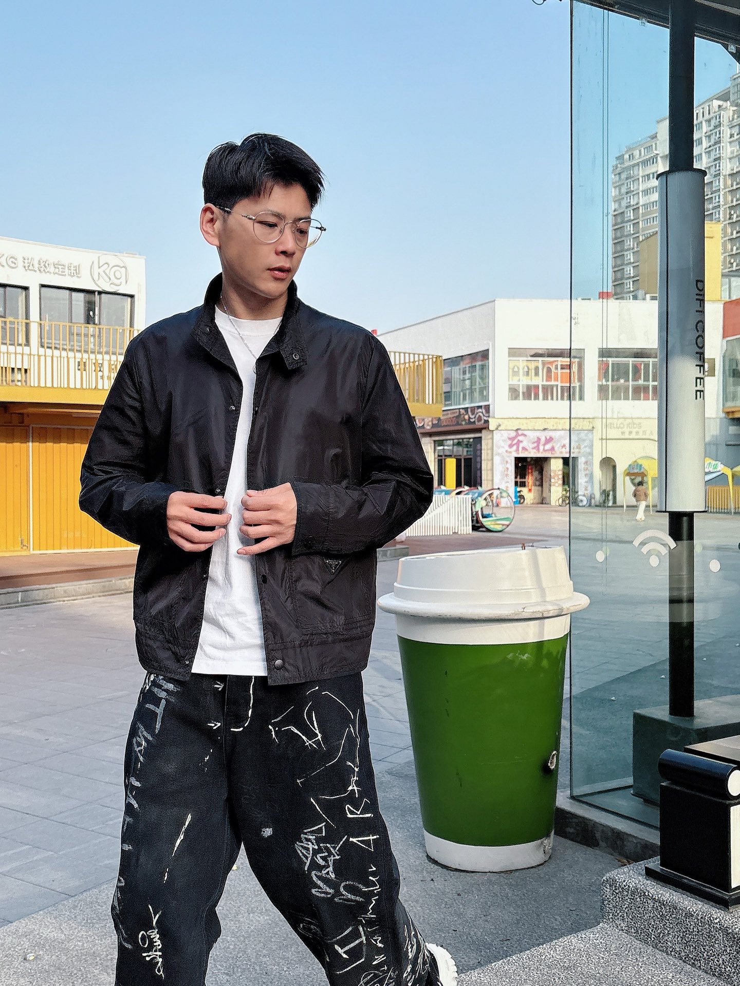  上新 普拉达官网同款，三标齐全！2025新款男士夹克外套，时尚休闲高端版本！专柜定制面料 透气舒适度高