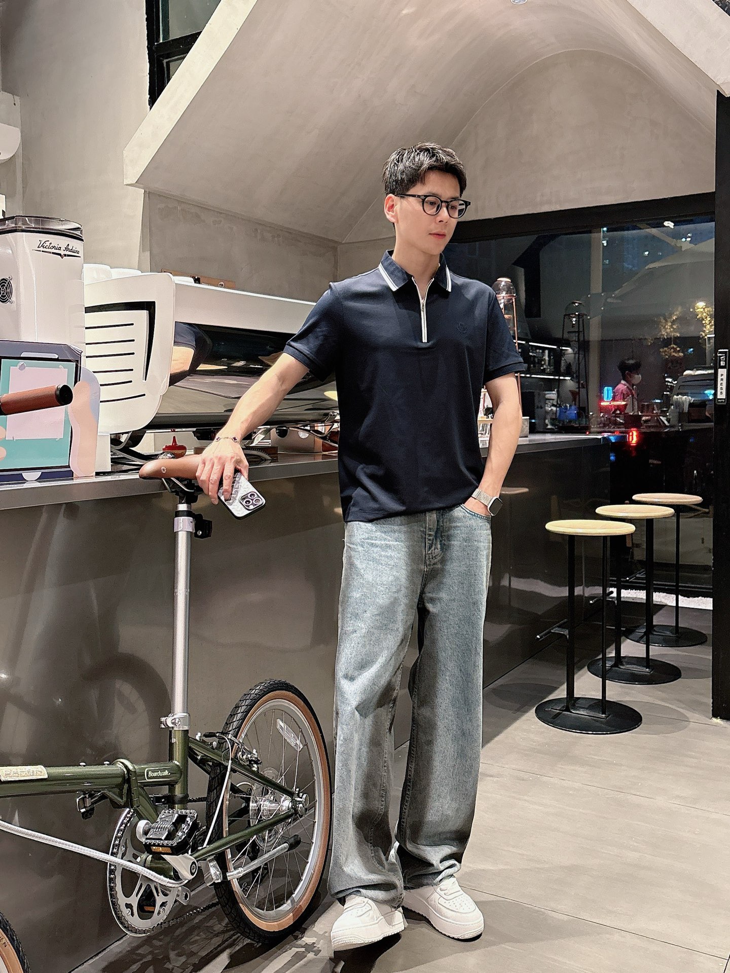  
lP🆕夏季新品翻领Polo短袖
时尚单品设计，更加时尚舒适，高标准定制，上身非常有型，奢华品牌经典L