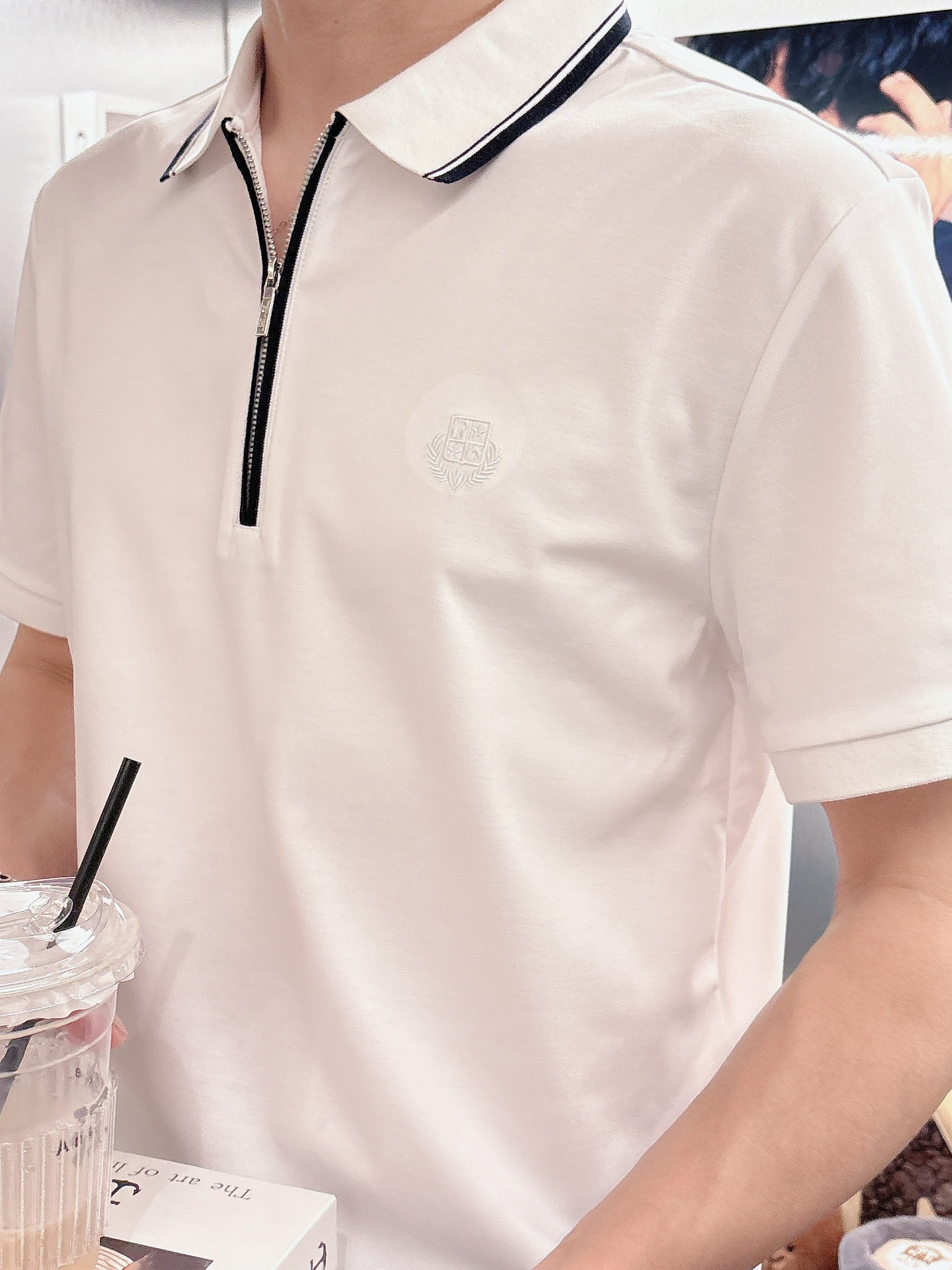  
lP🆕夏季新品翻领Polo短袖
时尚单品设计，更加时尚舒适，高标准定制，上身非常有型，奢华品牌经典L