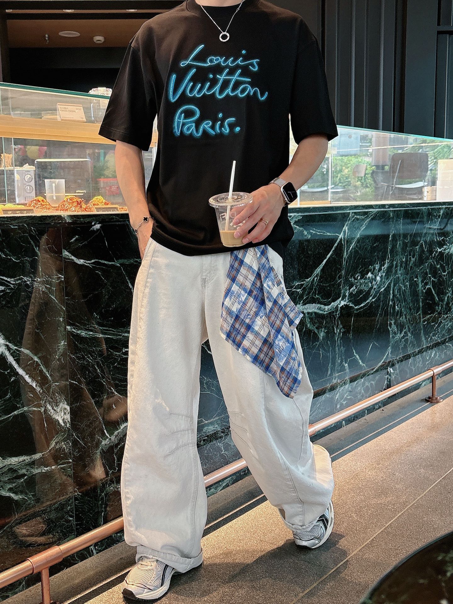 。上新lv 25 SS 新疆长绒棉 上身舒适亲肤 纯棉质感 经典百搭 黑白 码数M-3Xl