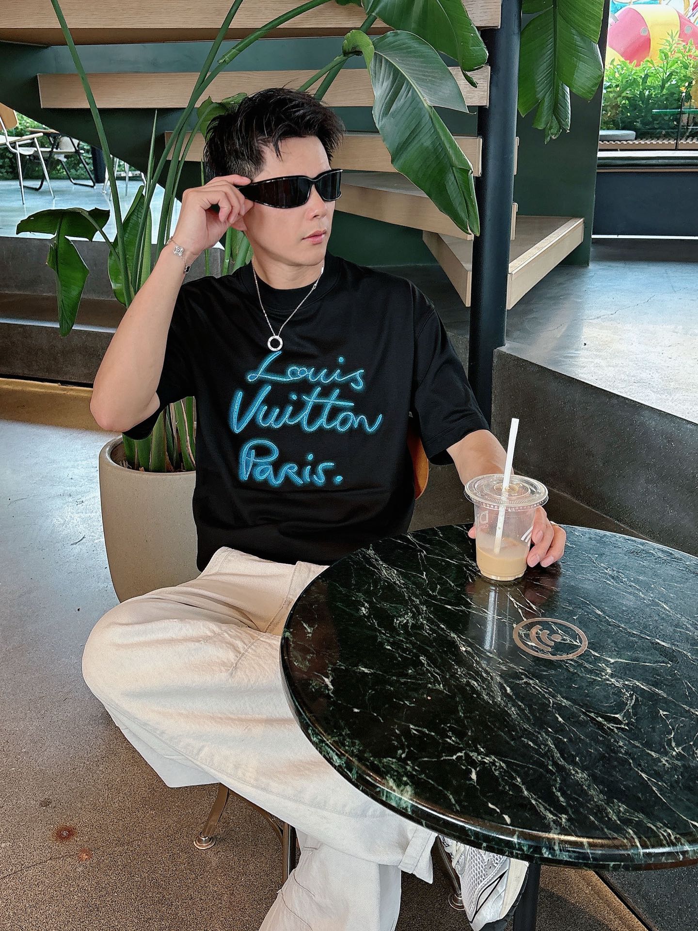 。上新lv 25 SS 新疆长绒棉 上身舒适亲肤 纯棉质感 经典百搭 黑白 码数M-3Xl