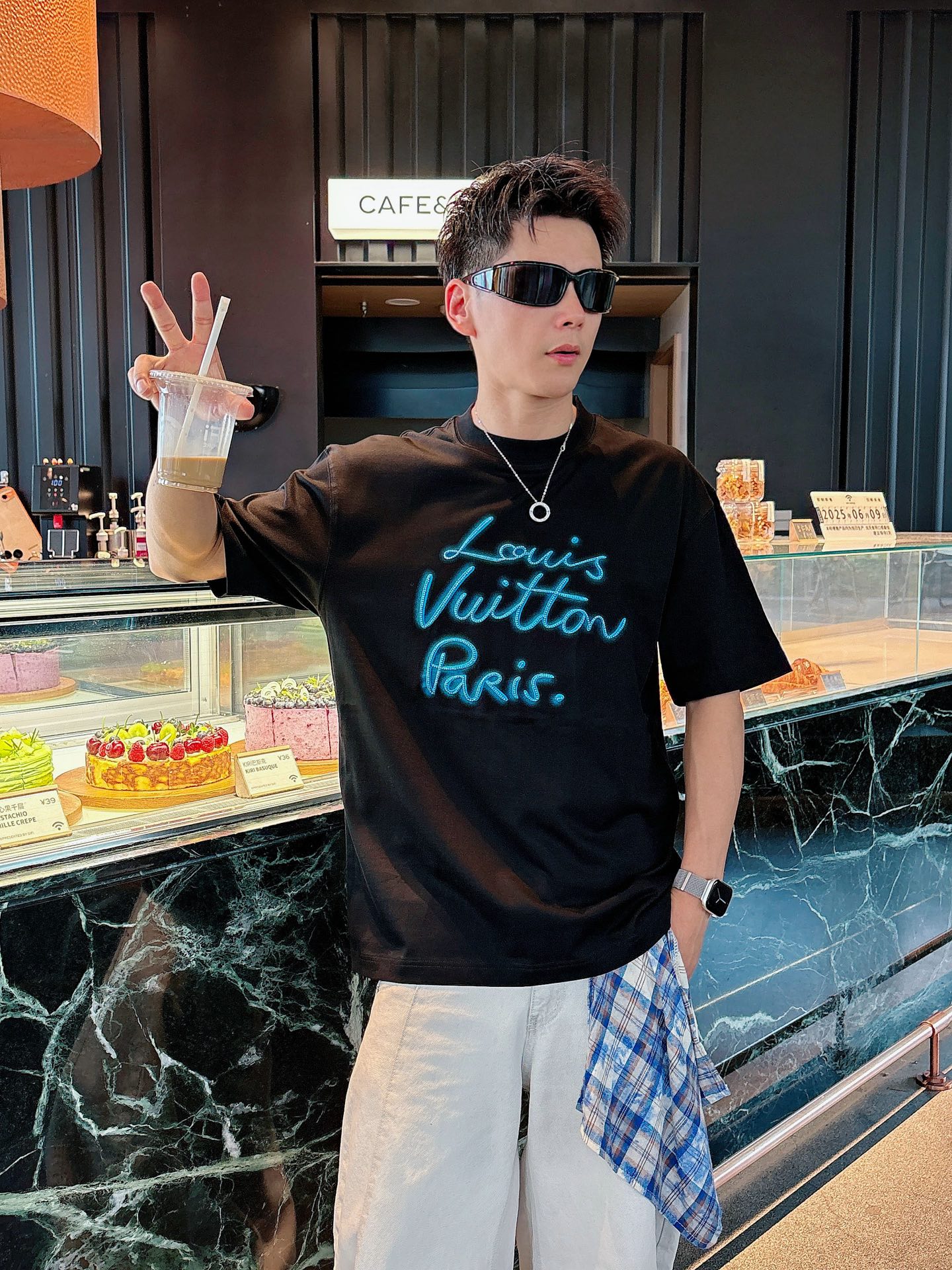 。上新lv 25 SS 新疆长绒棉 上身舒适亲肤 纯棉质感 经典百搭 黑白 码数M-3Xl