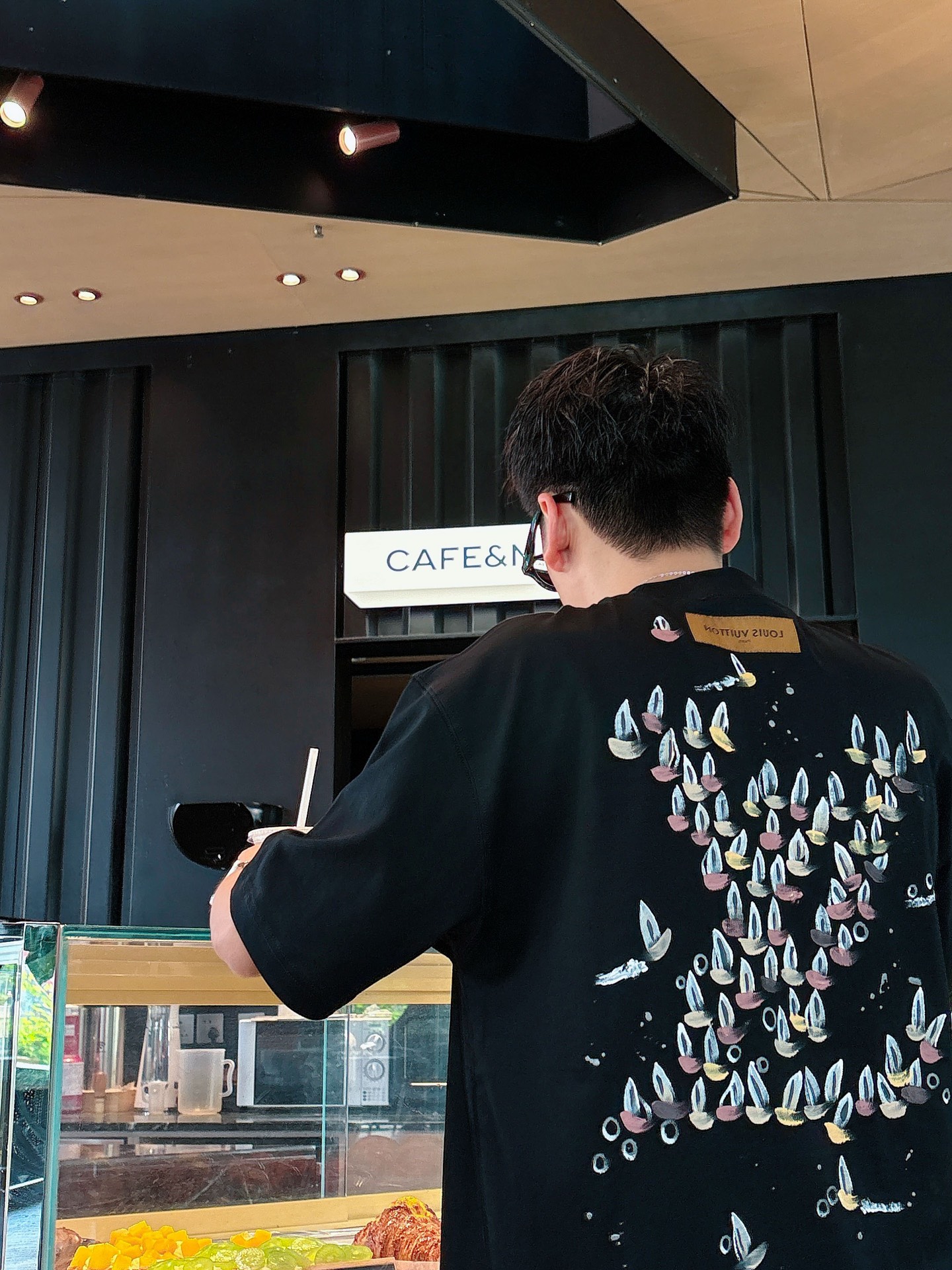 。lv 手绘上新25 SS 新疆长绒棉 上身舒适亲肤 纯棉质感 经典百搭 黑白 码数M-3Xl