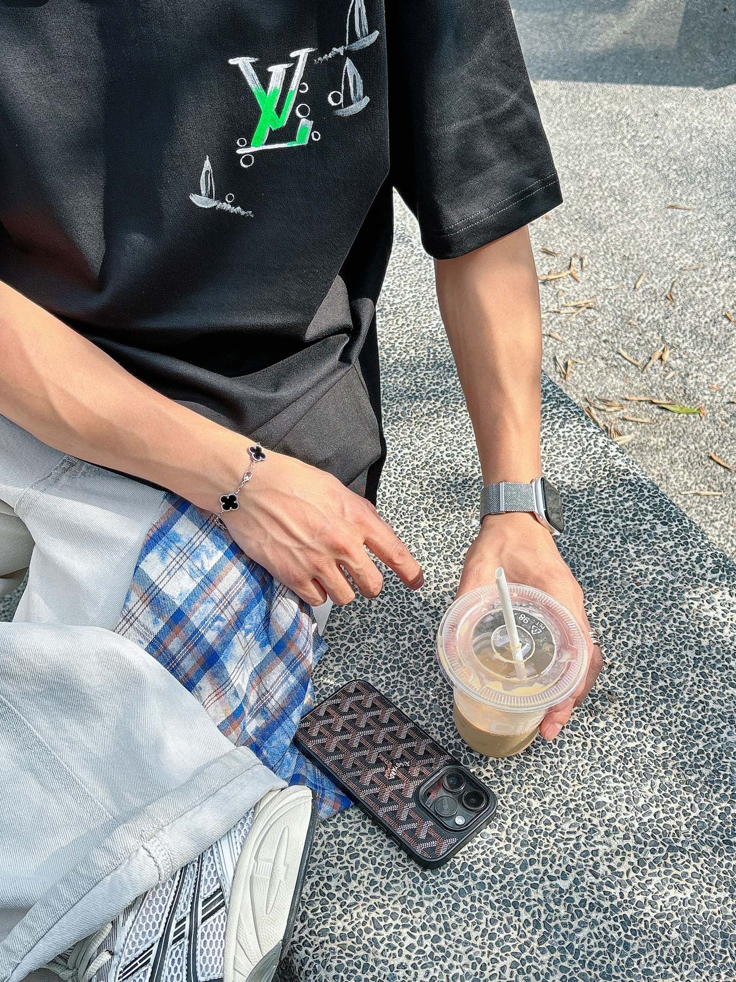 。lv 手绘上新25 SS 新疆长绒棉 上身舒适亲肤 纯棉质感 经典百搭 黑白 码数M-3Xl