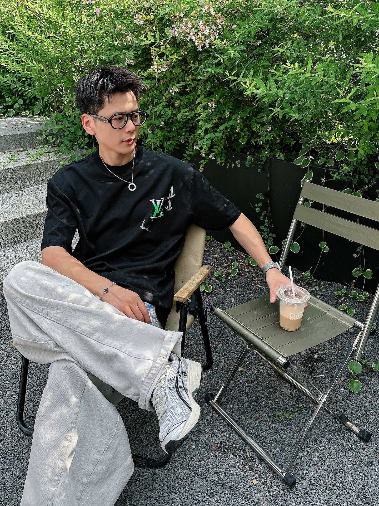 。lv 手绘上新25 SS 新疆长绒棉 上身舒适亲肤 纯棉质感 经典百搭 黑白 码数M-3Xl