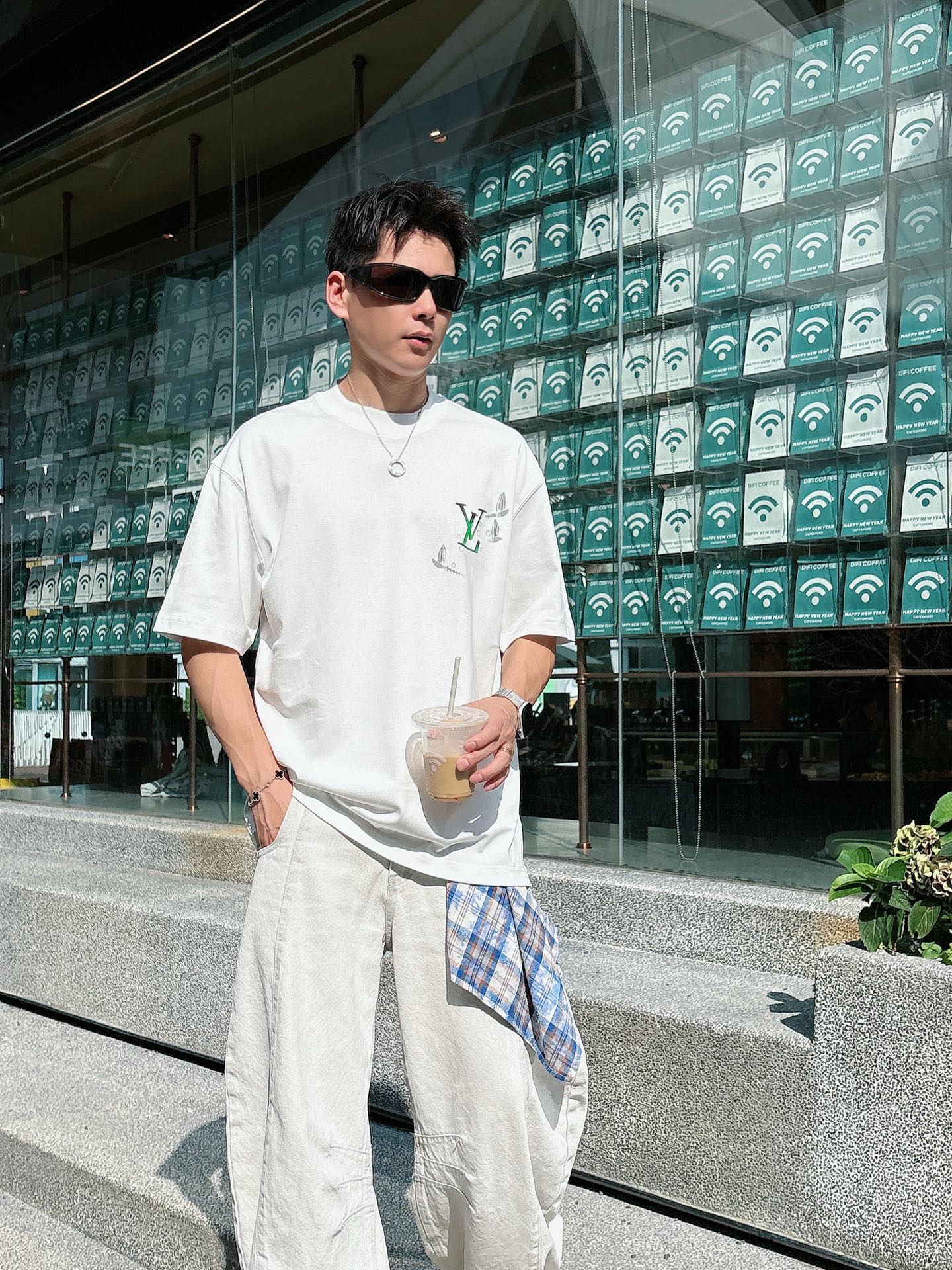 。lv 手绘上新25 SS 新疆长绒棉 上身舒适亲肤 纯棉质感 经典百搭 黑白 码数M-3Xl