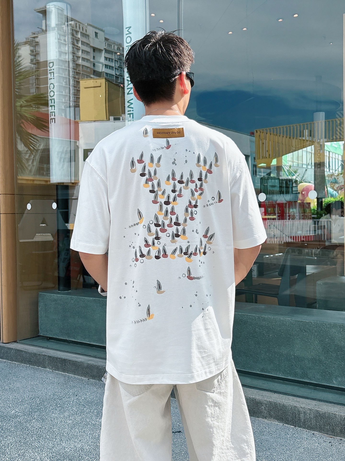 。lv 手绘上新25 SS 新疆长绒棉 上身舒适亲肤 纯棉质感 经典百搭 黑白 码数M-3Xl