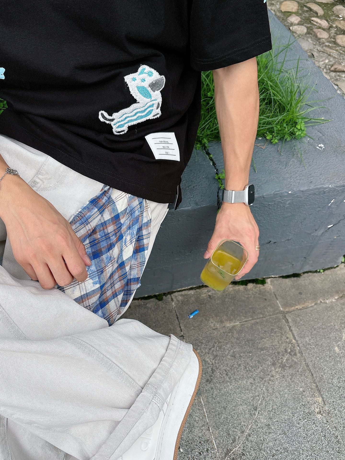 TB。春夏新款首发专柜最新款短袖圆领T恤 高端订制 设计前卫时尚！品牌logo重工艺设计 高端定制230