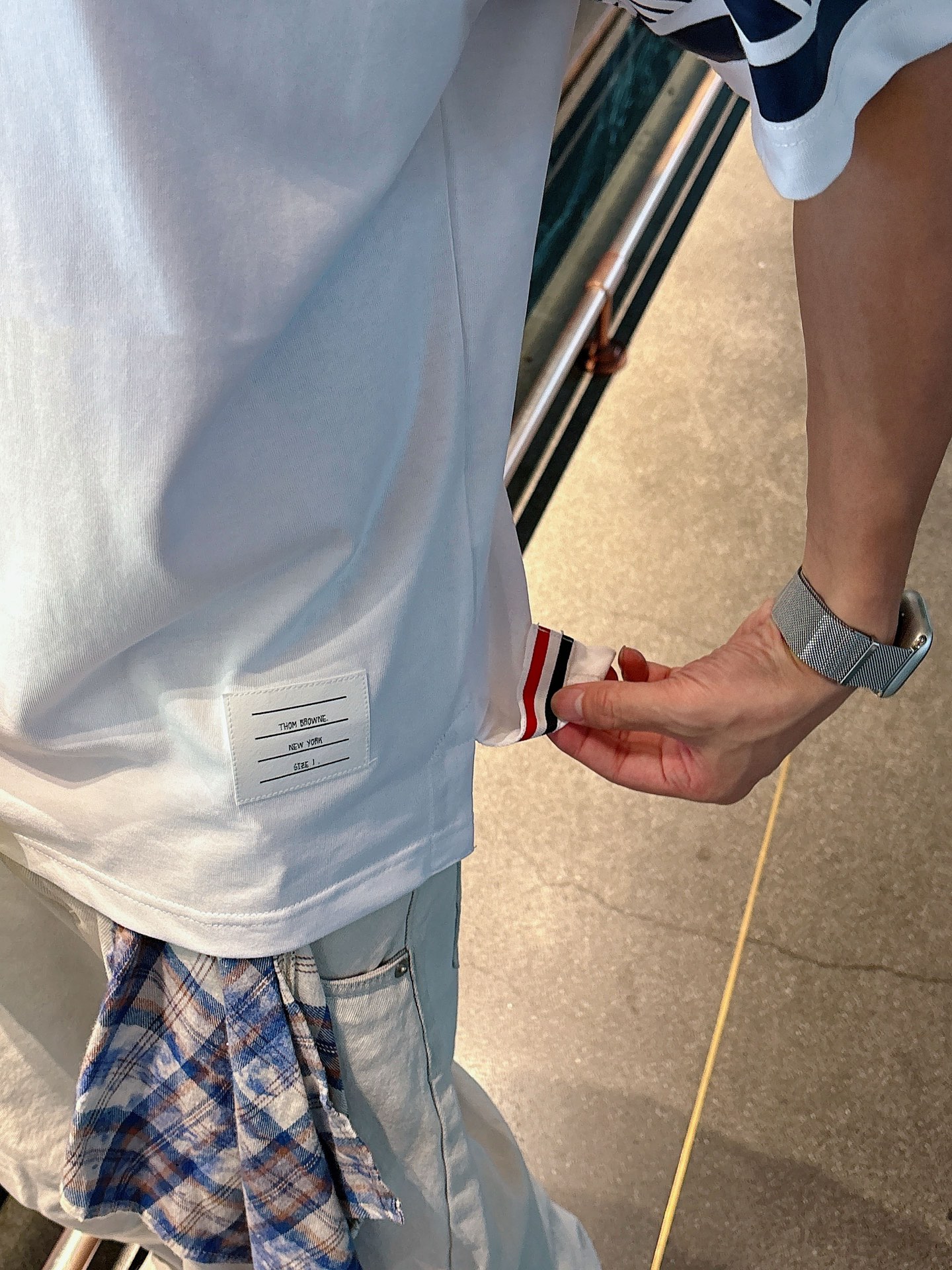  TB。春夏新款首发专柜最新款短袖圆领T恤 高端订制 设计前卫时尚！品牌logo重工艺设计 高端定制23