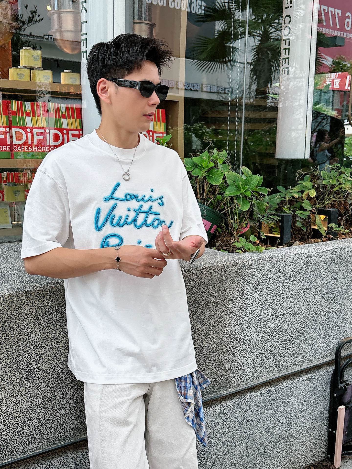 。上新lv 25 SS 新疆长绒棉 上身舒适亲肤 纯棉质感 经典百搭 黑白 码数M-3Xl