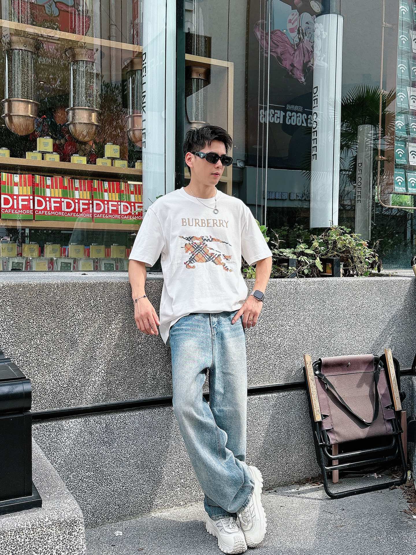  BBR 2025春夏新款首发专柜最新款短袖圆领T恤 高端订制 设计前卫时尚！品牌logo重工艺设计 高